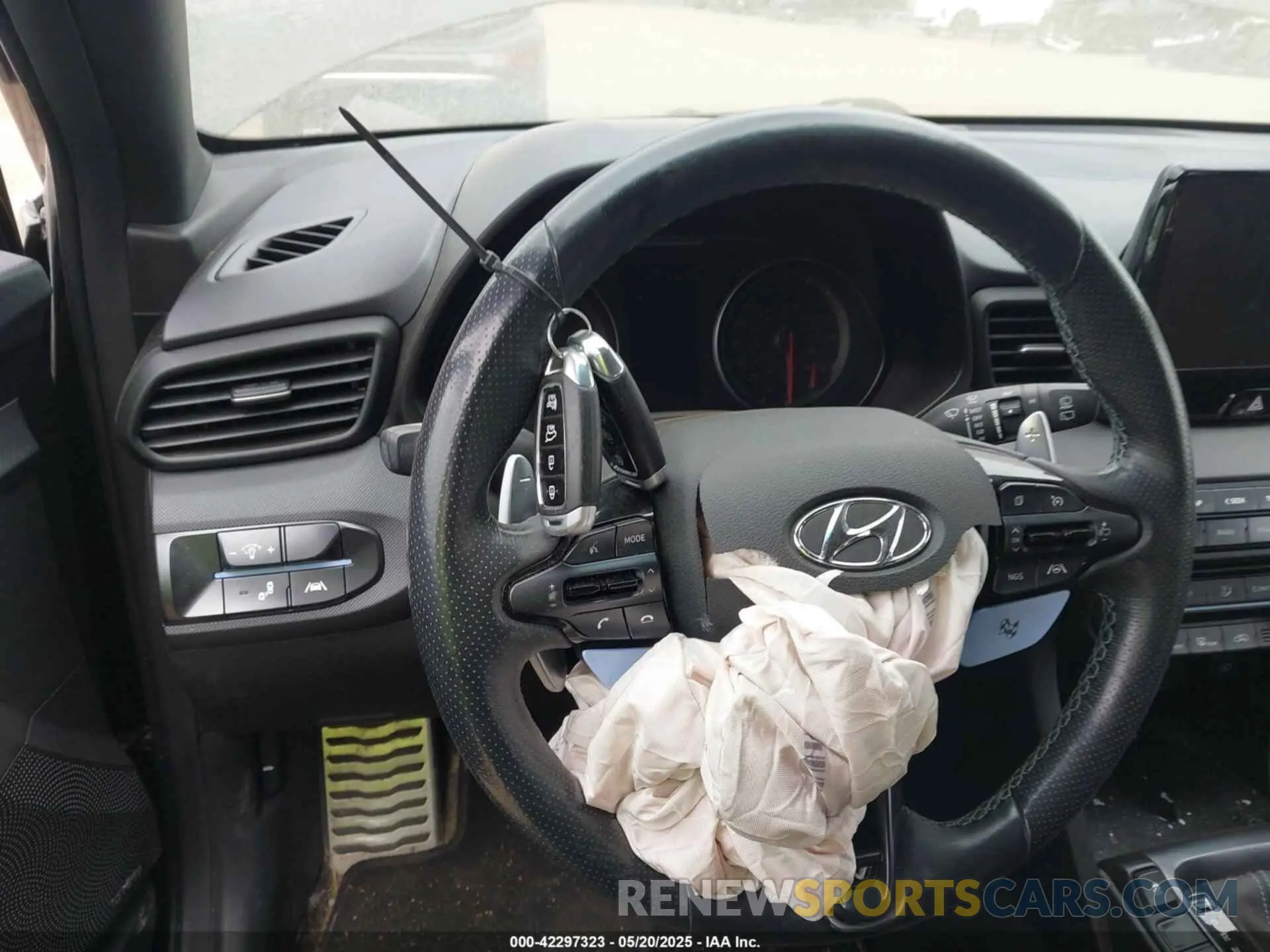 11 Photograph of a damaged car KMHT36AH0NU015217 HYUNDAI VELOSTER N 2022
