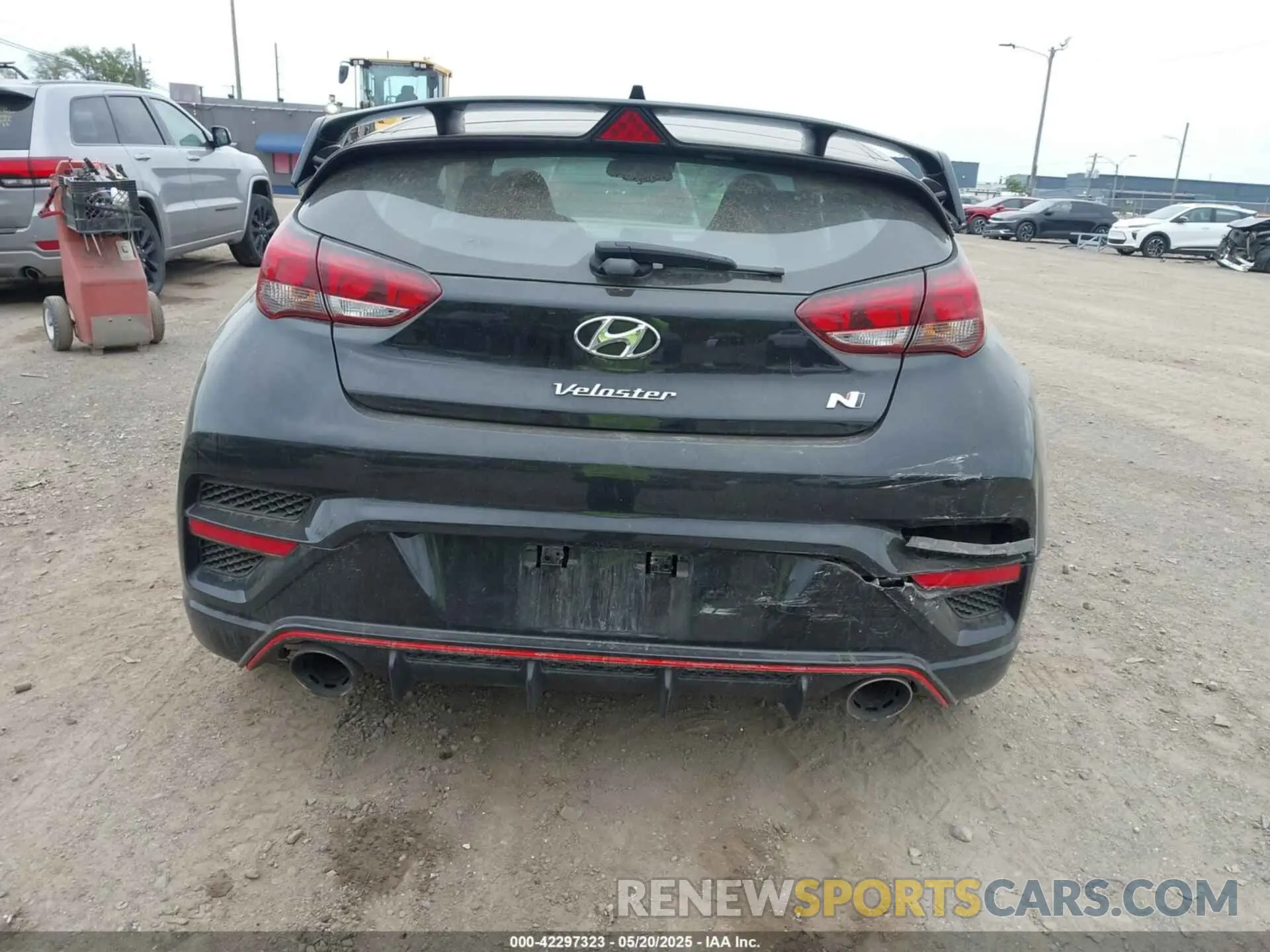 16 Photograph of a damaged car KMHT36AH0NU015217 HYUNDAI VELOSTER N 2022