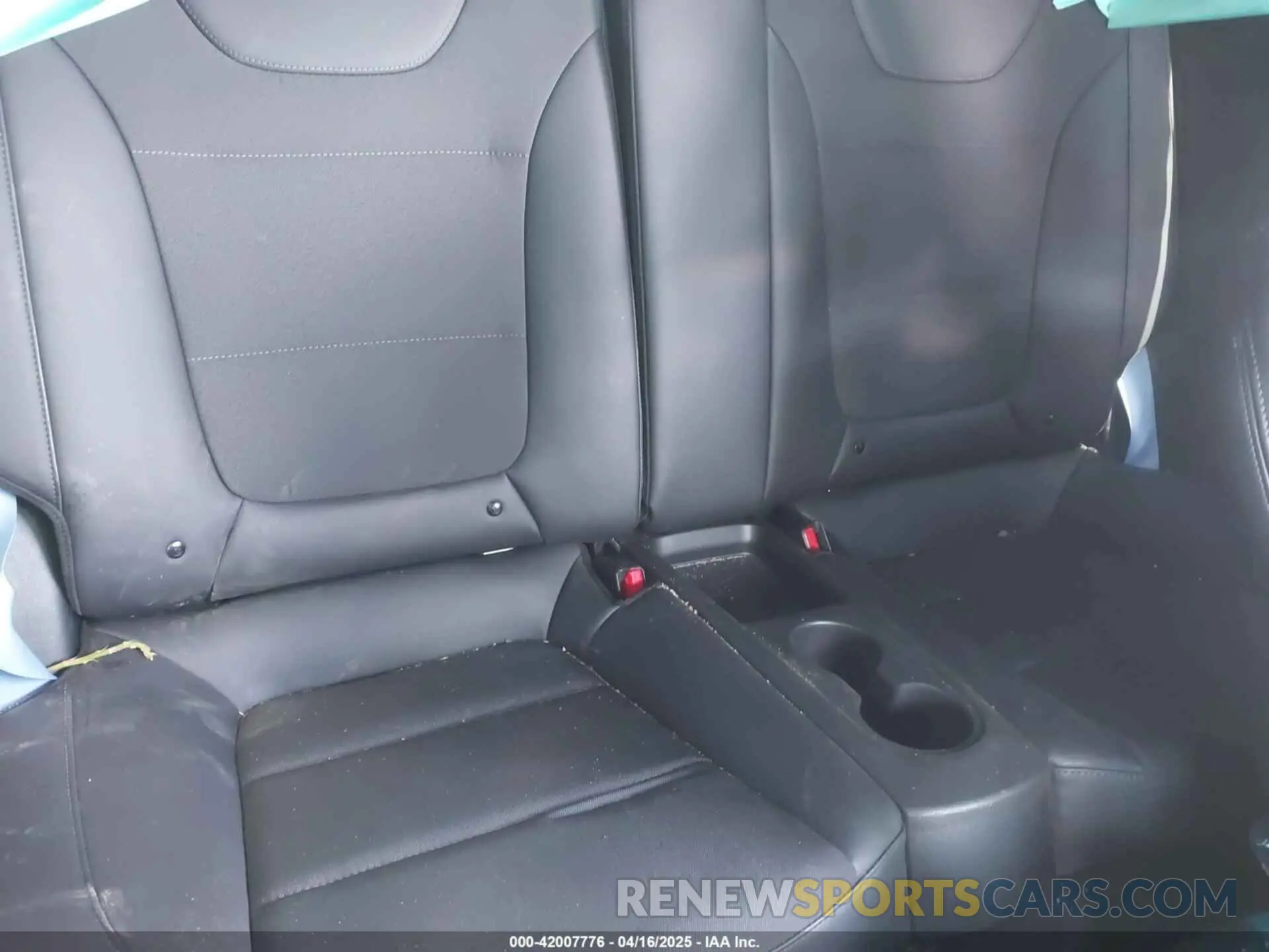 8 Photograph of a damaged car KMHT36AH1NU013671 HYUNDAI VELOSTER N 2022