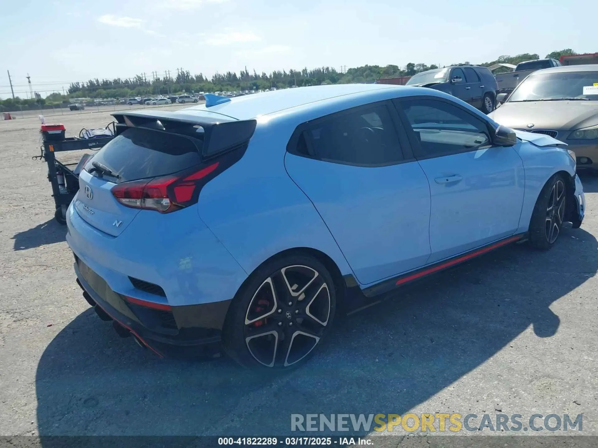 4 Photograph of a damaged car KMHT36AH3NU013266 HYUNDAI VELOSTER N 2022