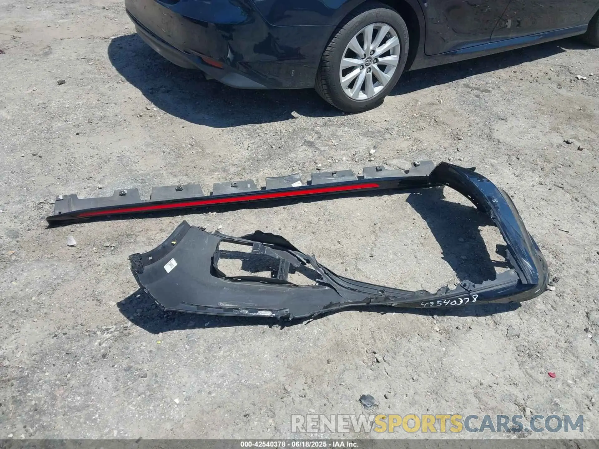 12 Photograph of a damaged car KMHT36AH3NU014434 HYUNDAI VELOSTER N 2022