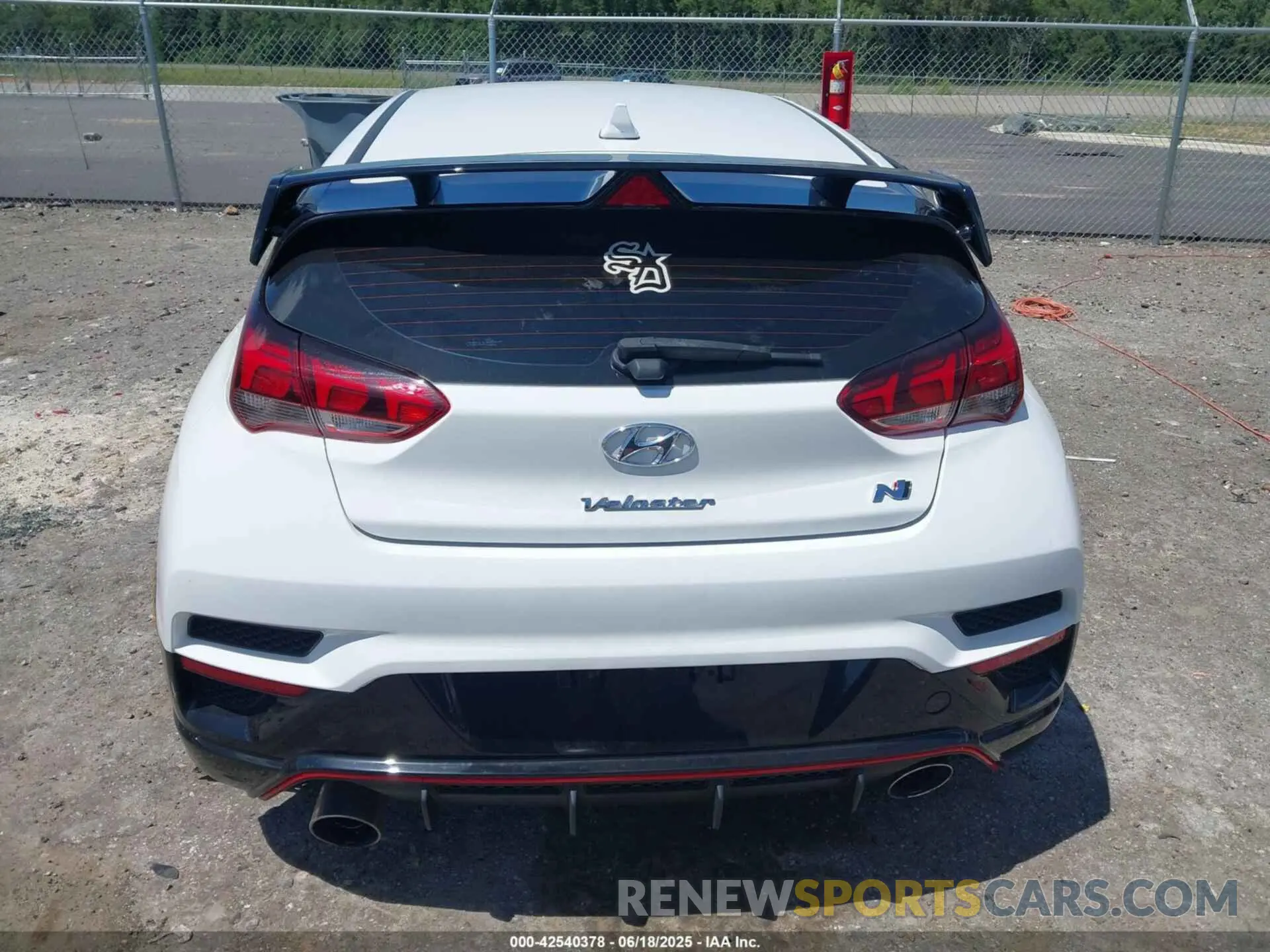 17 Photograph of a damaged car KMHT36AH3NU014434 HYUNDAI VELOSTER N 2022