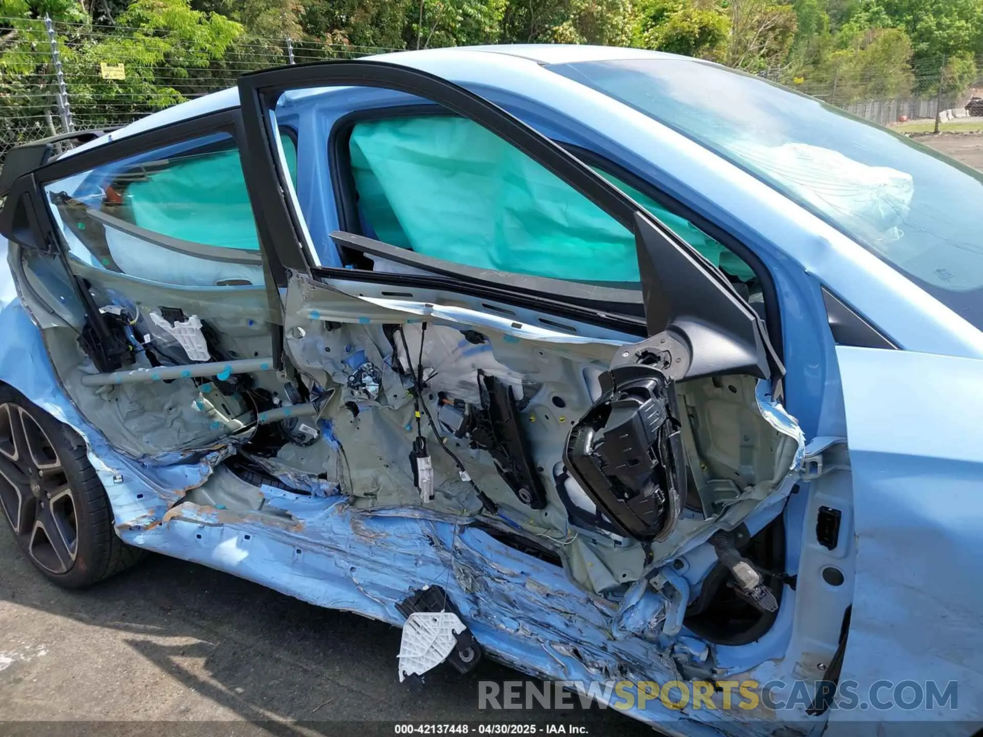 13 Photograph of a damaged car KMHT36AH7NU014310 HYUNDAI VELOSTER N 2022