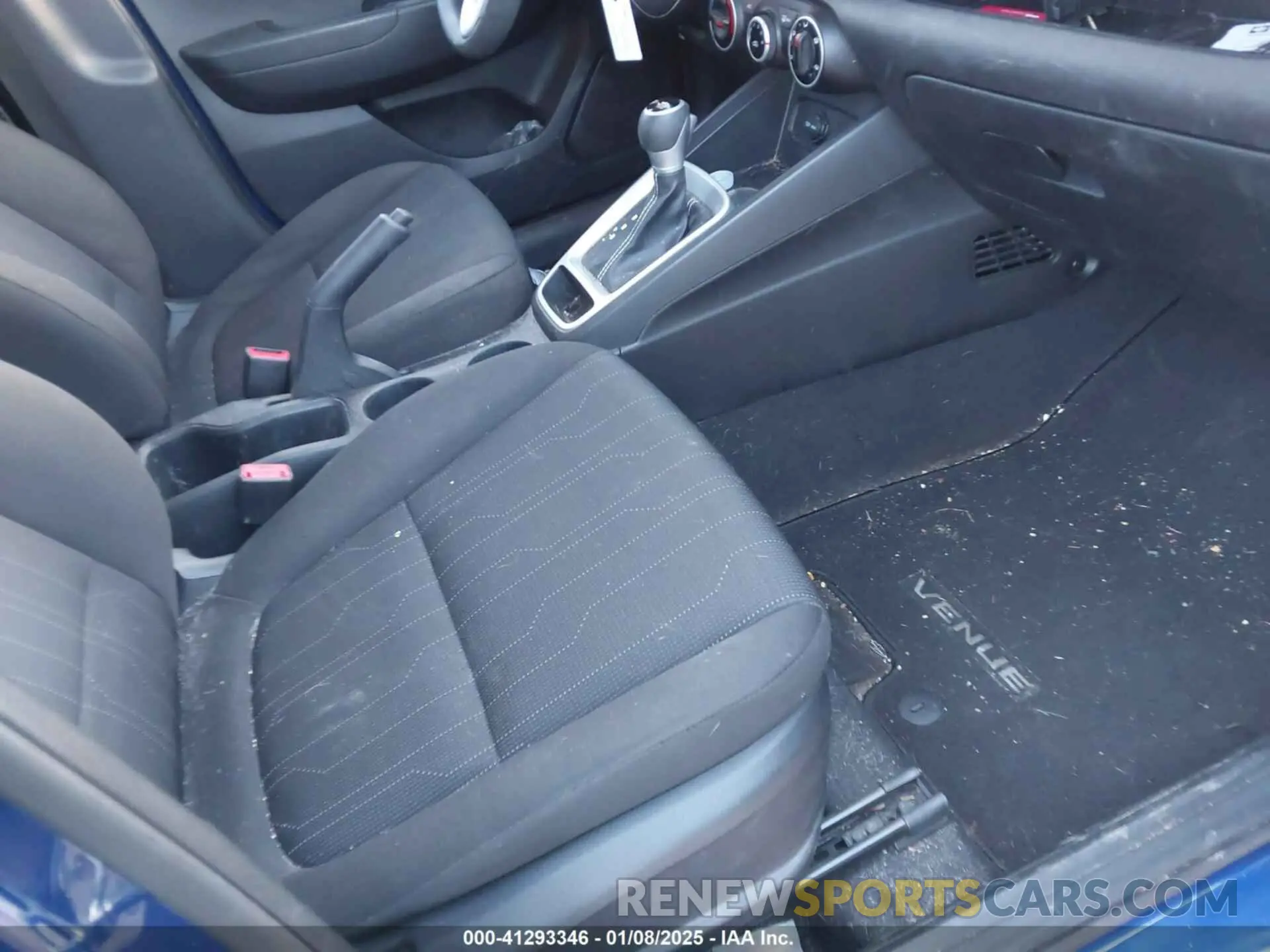 5 Photograph of a damaged car KMHRB8A30LU015163 HYUNDAI VENUE 2020