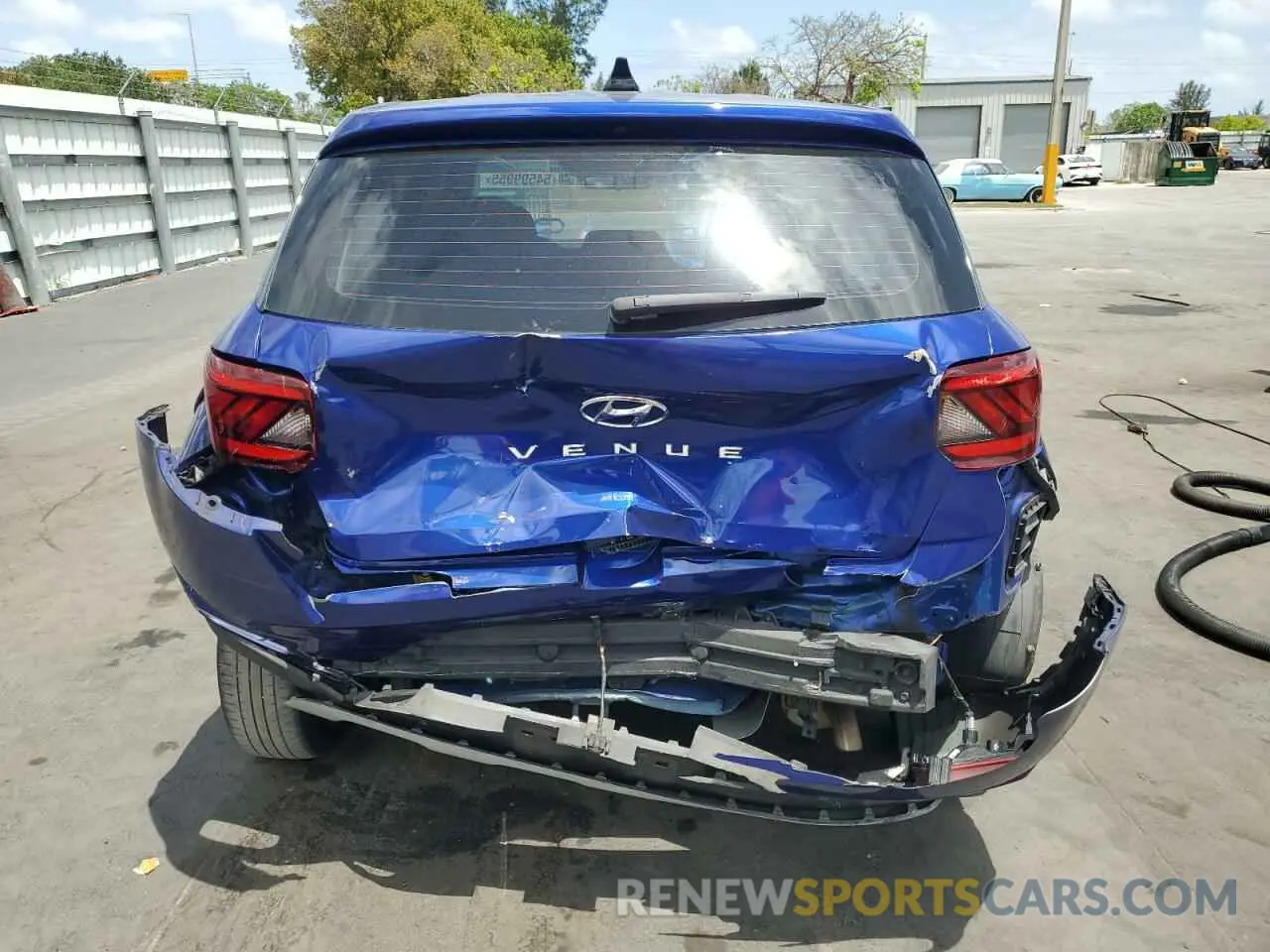 6 Photograph of a damaged car KMHRB8A30LU018208 HYUNDAI VENUE 2020