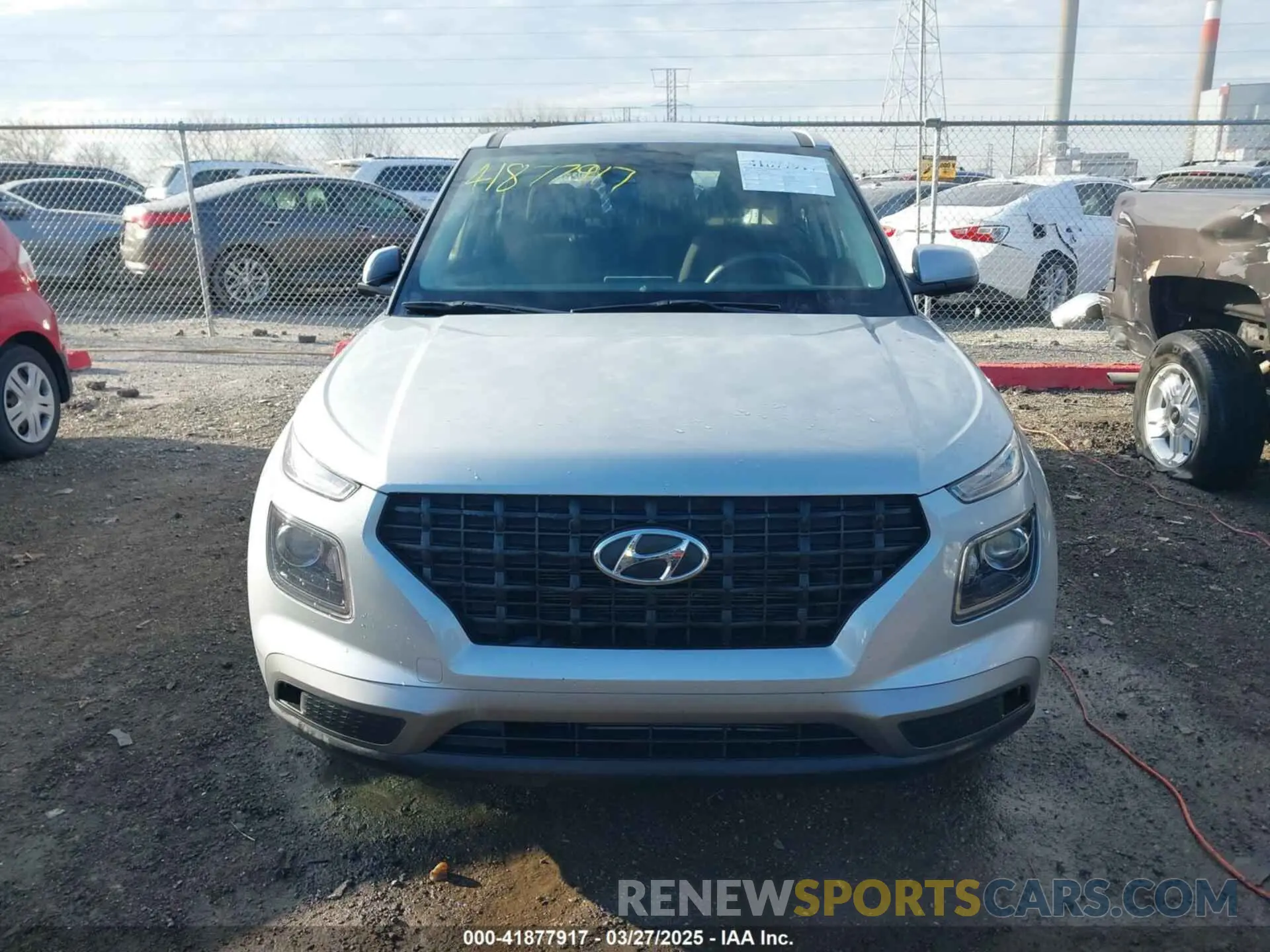 12 Photograph of a damaged car KMHRB8A32LU015682 HYUNDAI VENUE 2020