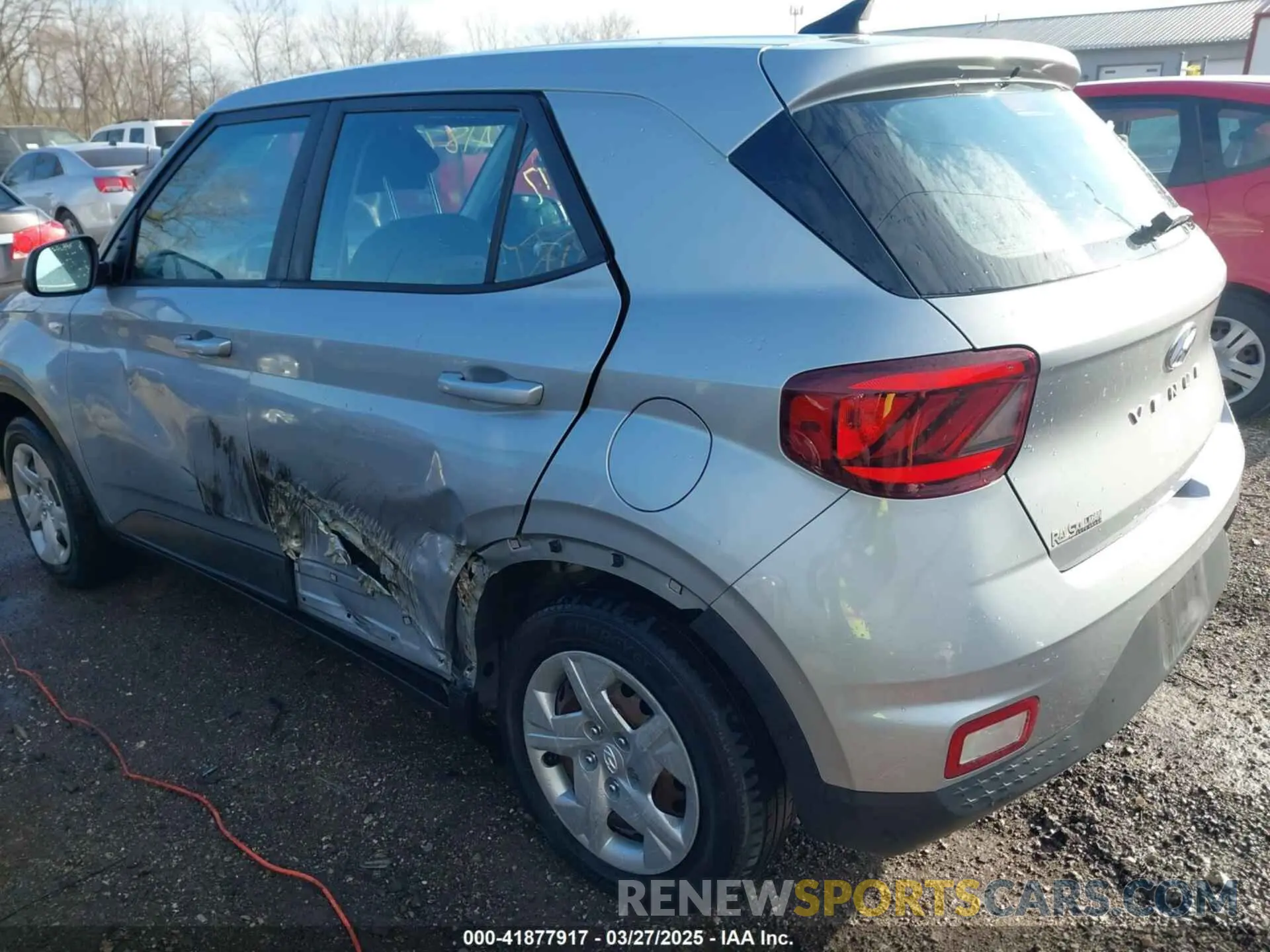 3 Photograph of a damaged car KMHRB8A32LU015682 HYUNDAI VENUE 2020