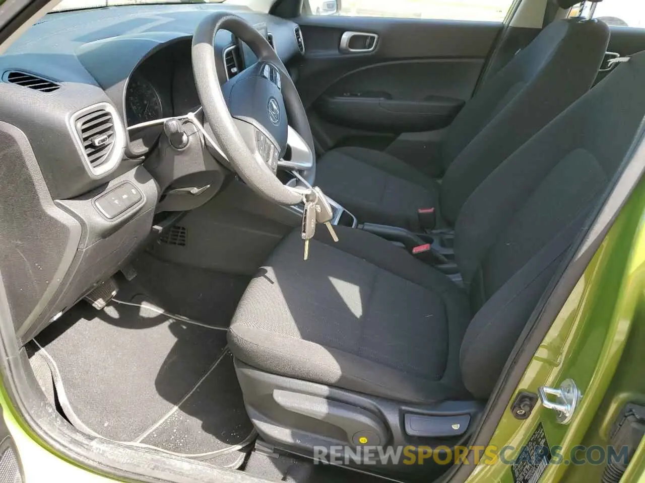 7 Photograph of a damaged car KMHRB8A33LU013102 HYUNDAI VENUE 2020