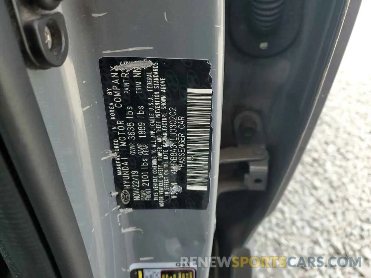 12 Photograph of a damaged car KMHRB8A34LU030202 HYUNDAI VENUE 2020
