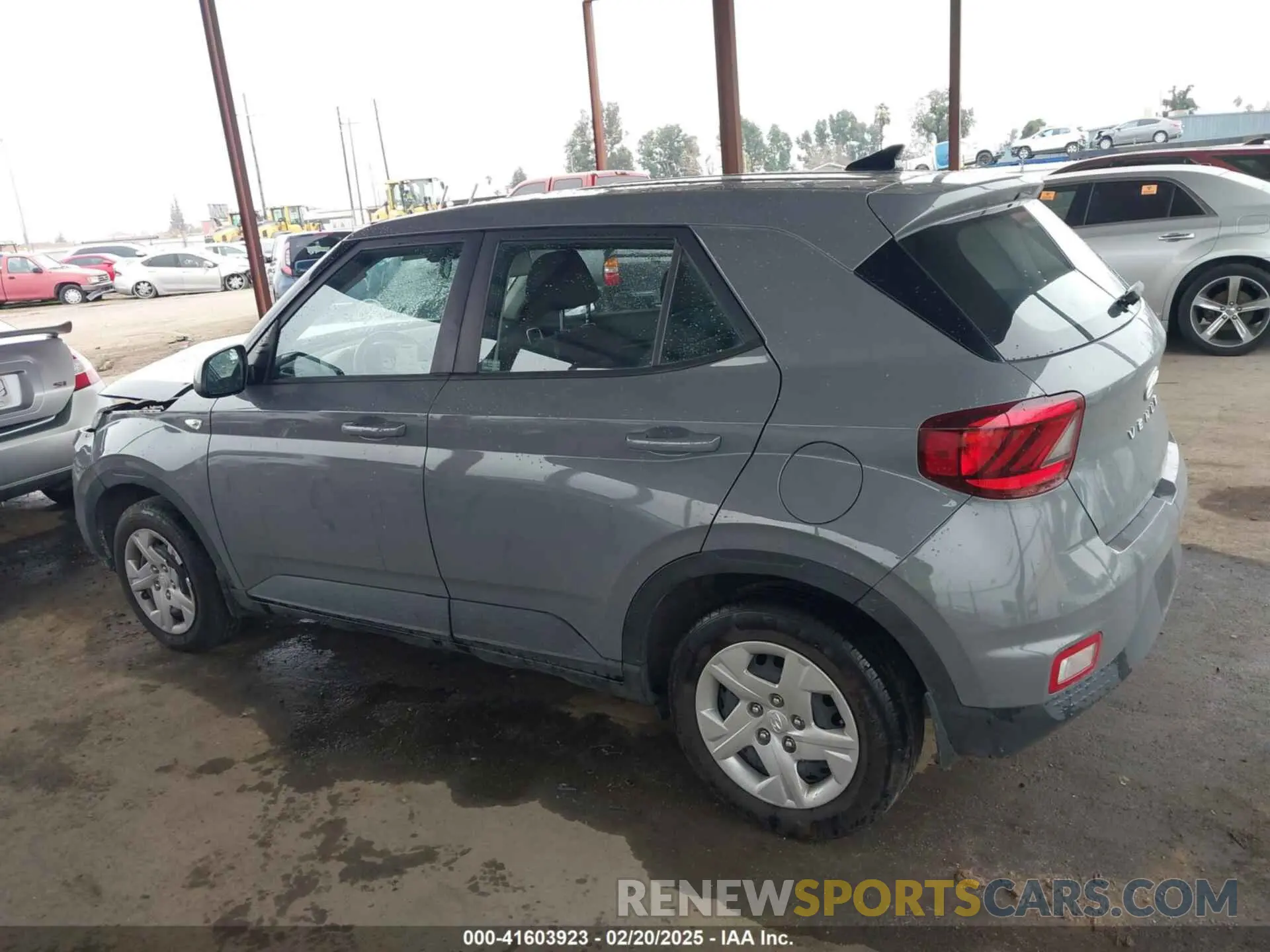 15 Photograph of a damaged car KMHRB8A35LU027082 HYUNDAI VENUE 2020