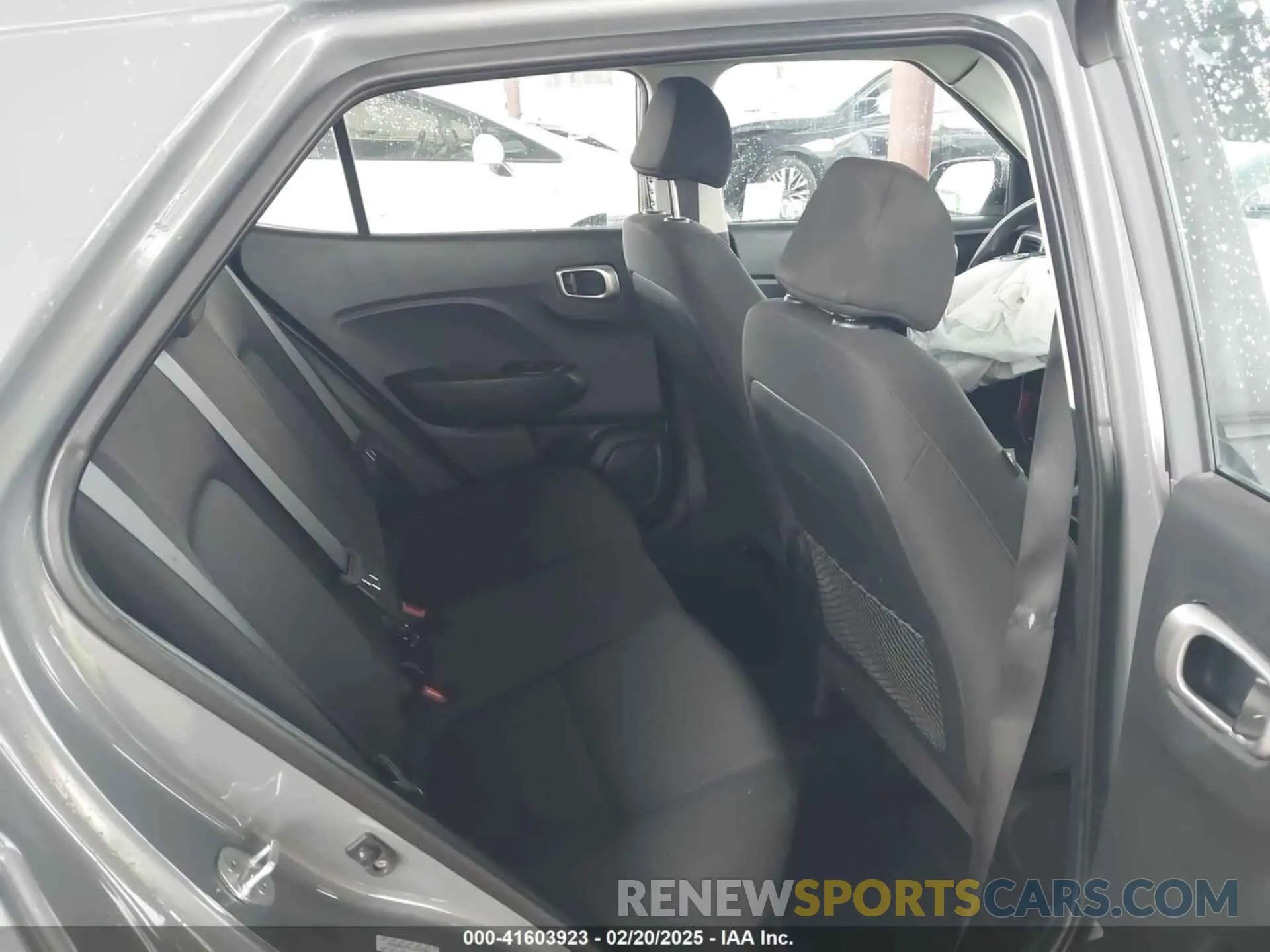 8 Photograph of a damaged car KMHRB8A35LU027082 HYUNDAI VENUE 2020