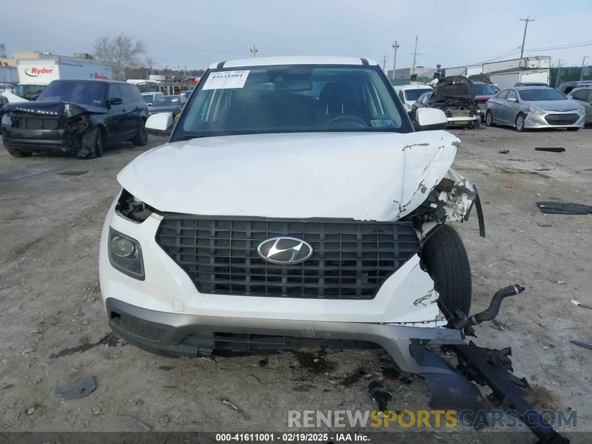 11 Photograph of a damaged car KMHRB8A36LU038494 HYUNDAI VENUE 2020