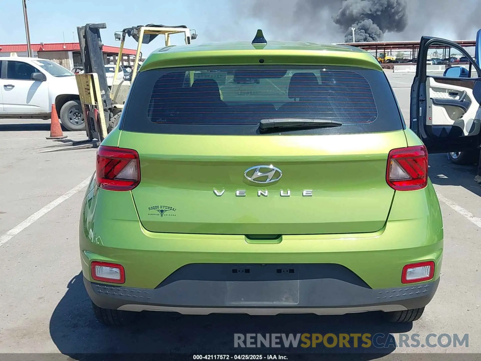 16 Photograph of a damaged car KMHRB8A38LU044569 HYUNDAI VENUE 2020