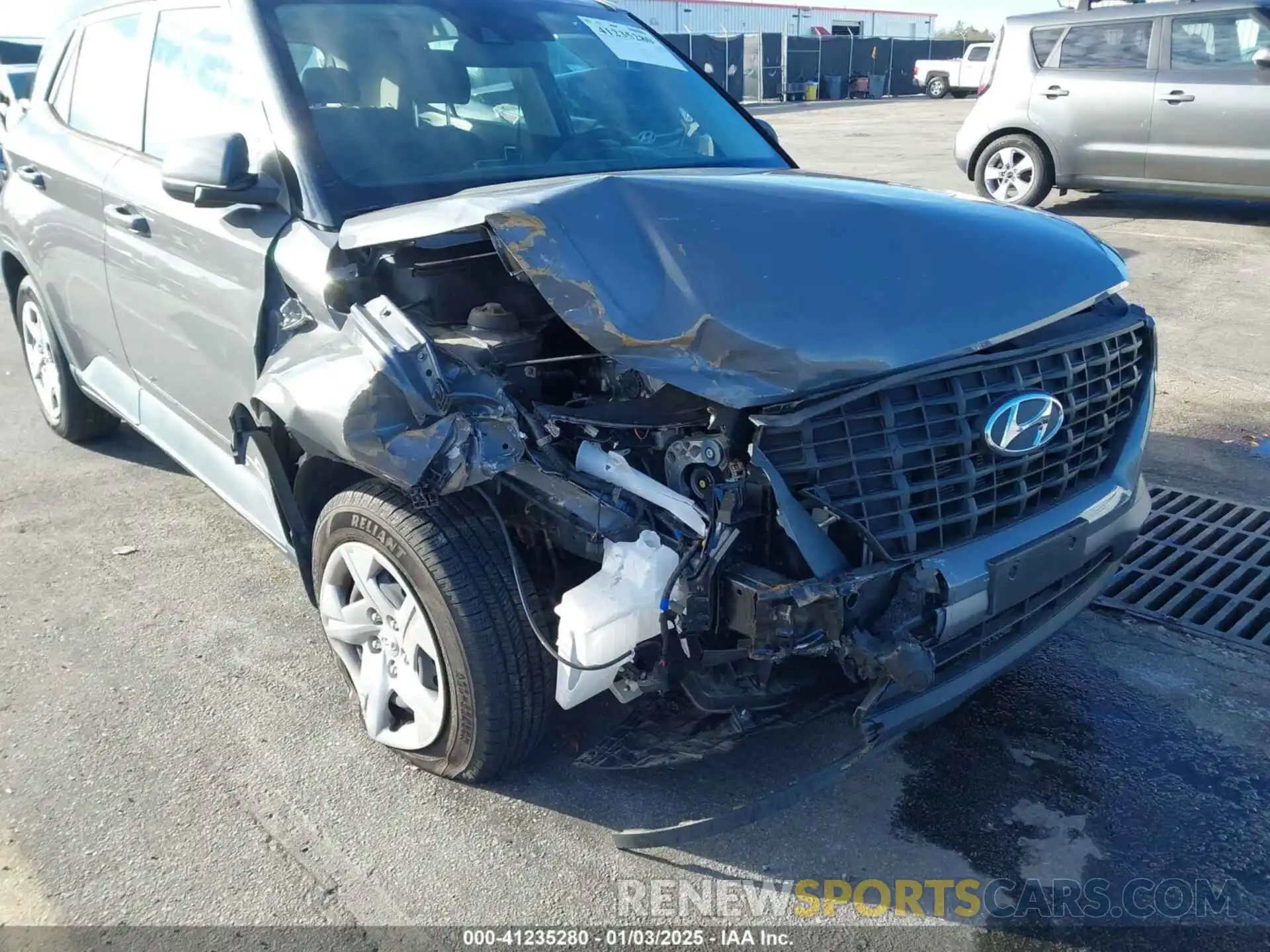 6 Photograph of a damaged car KMHRB8A3XLU025683 HYUNDAI VENUE 2020