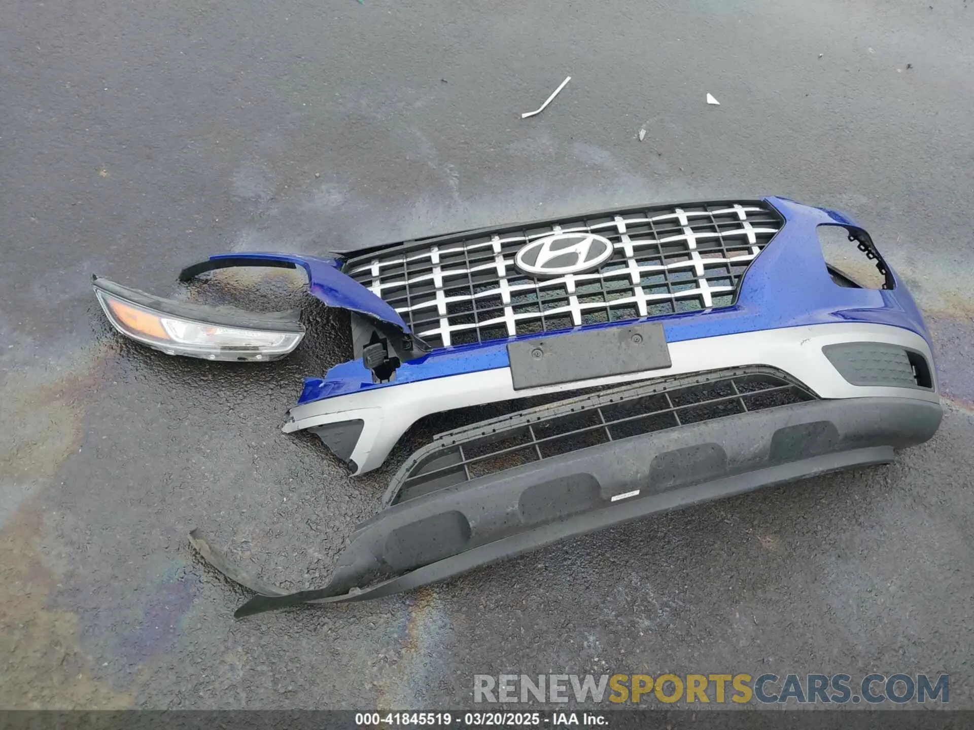 12 Photograph of a damaged car KMHRC8A30LU035958 HYUNDAI VENUE 2020