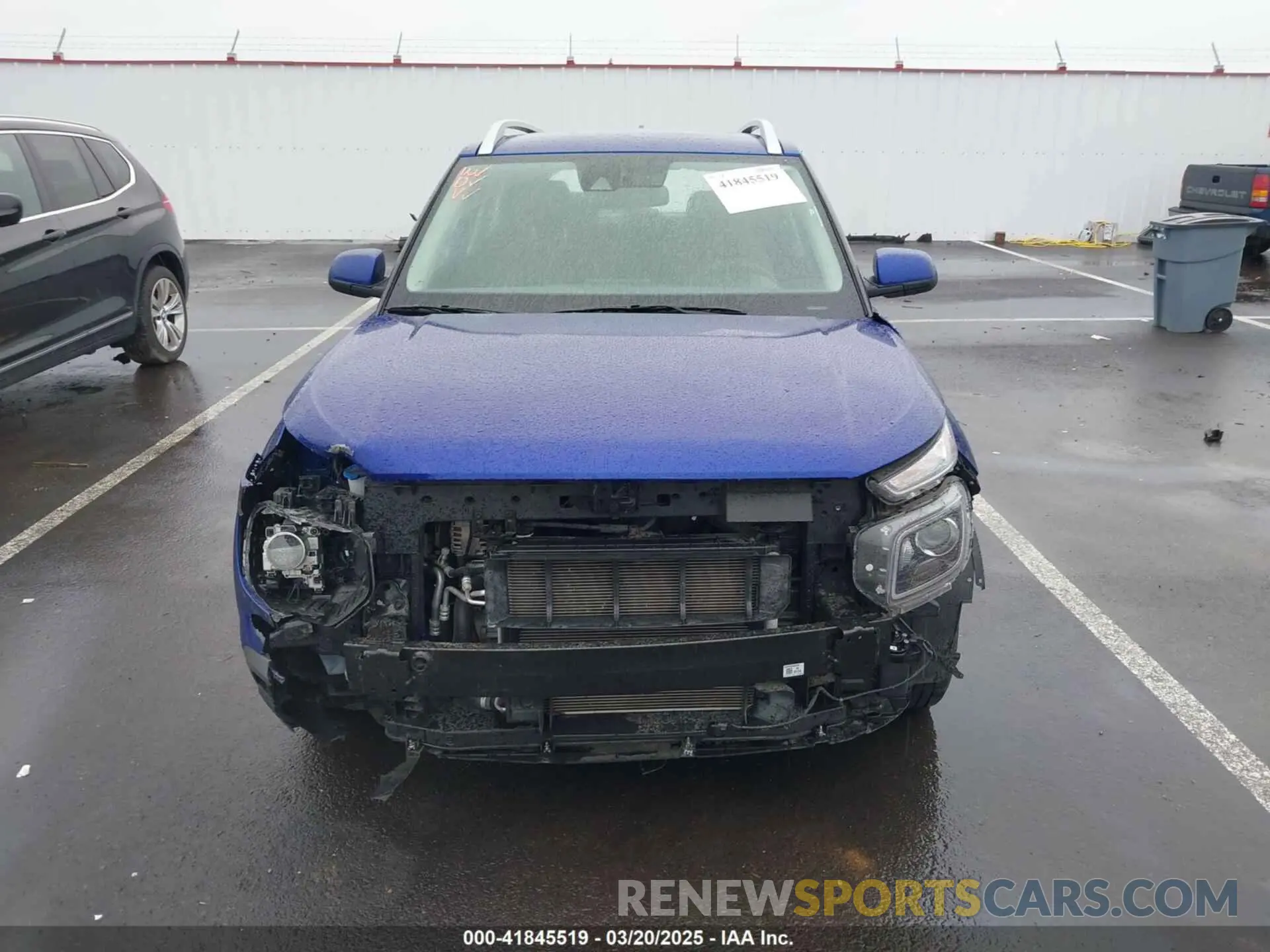 13 Photograph of a damaged car KMHRC8A30LU035958 HYUNDAI VENUE 2020