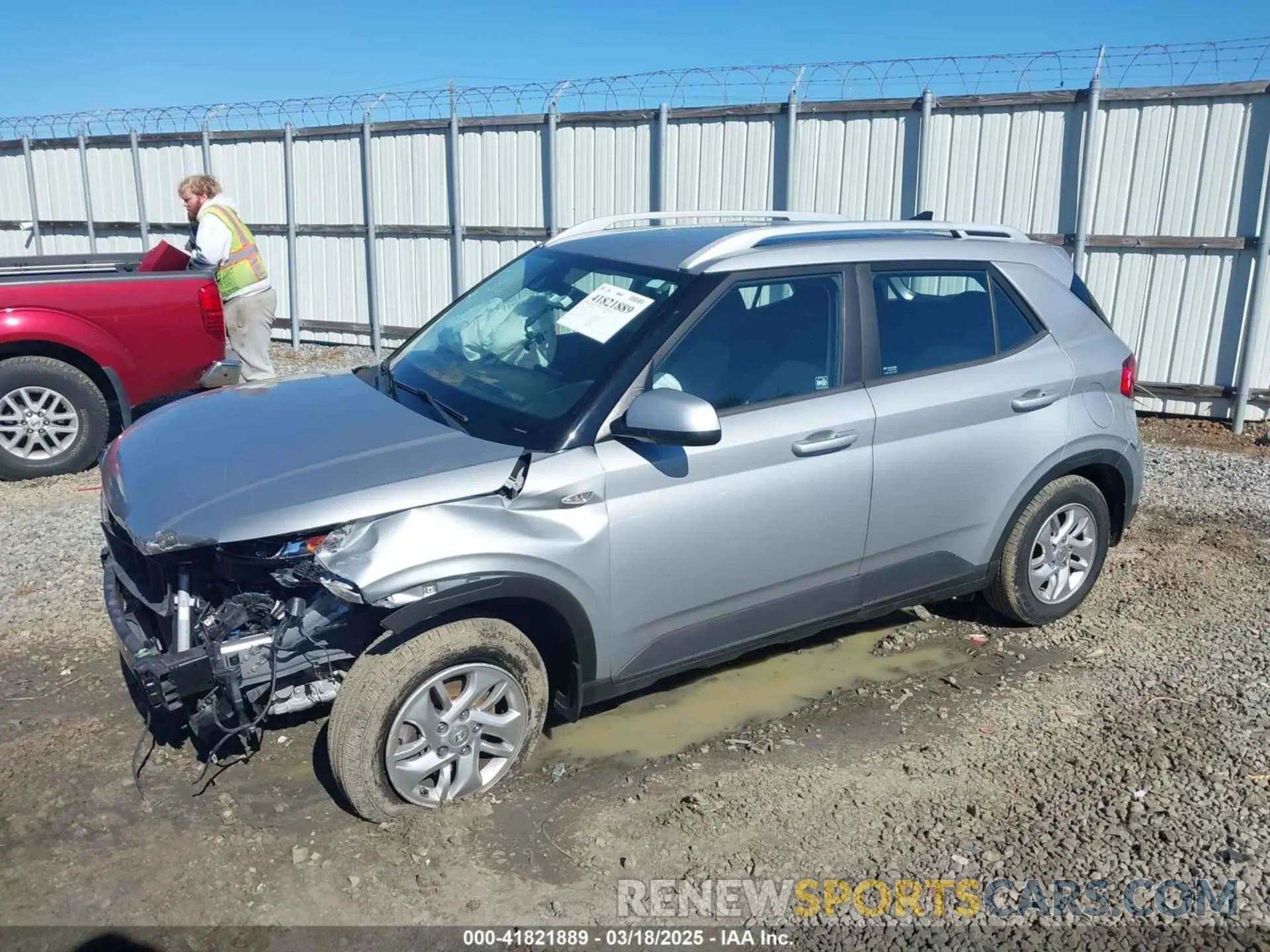 6 Photograph of a damaged car KMHRC8A30LU039850 HYUNDAI VENUE 2020