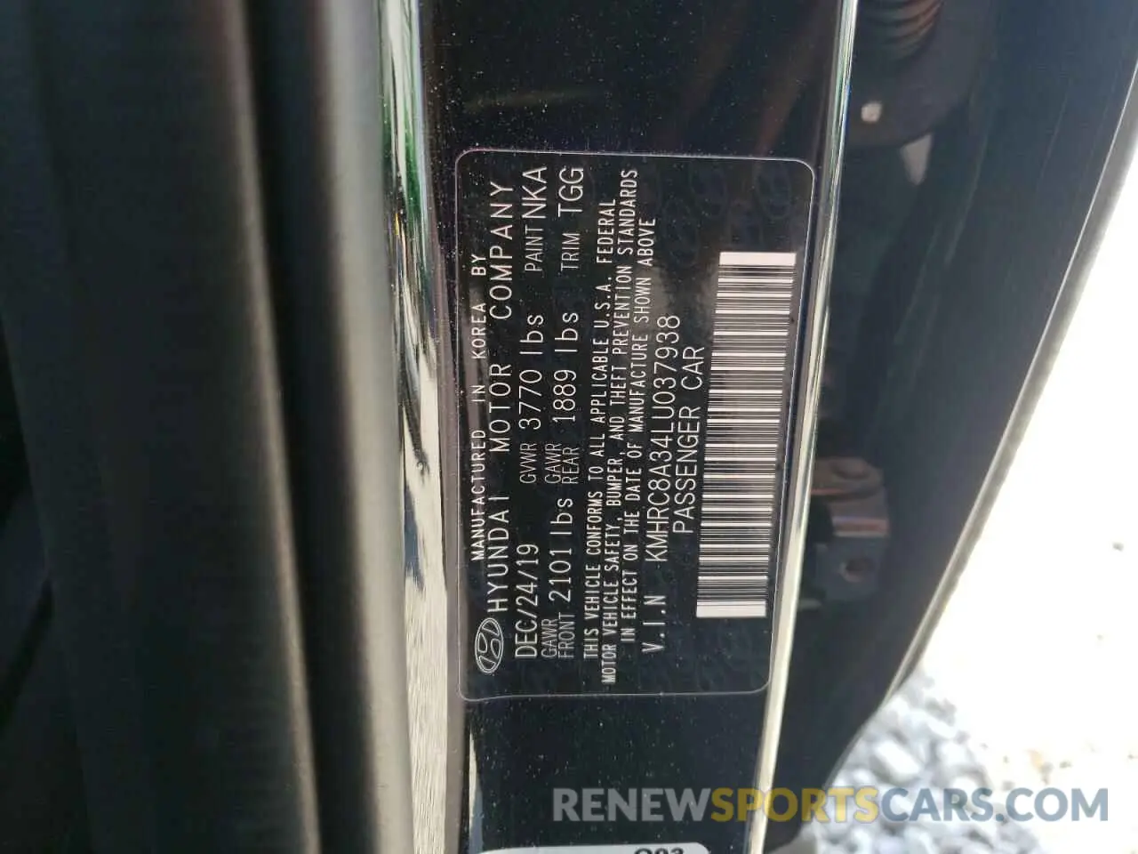 13 Photograph of a damaged car KMHRC8A34LU037938 HYUNDAI VENUE 2020