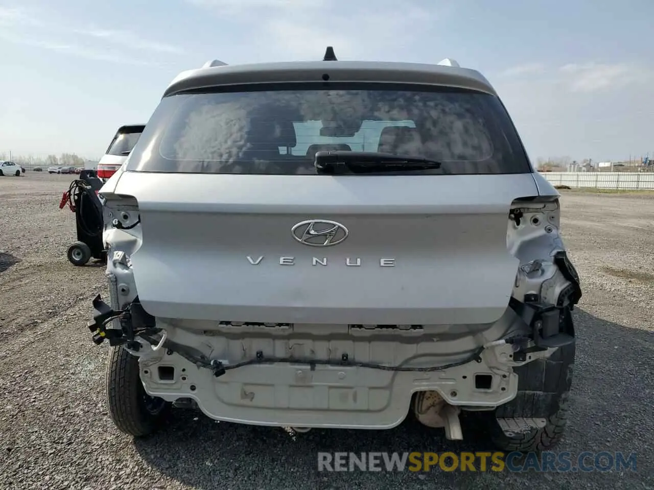 6 Photograph of a damaged car KMHRC8A34LU041049 HYUNDAI VENUE 2020