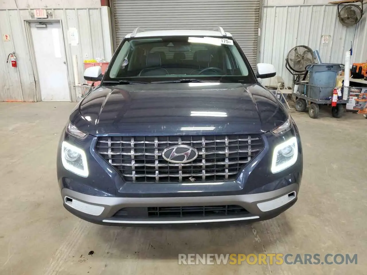 5 Photograph of a damaged car KMHRC8A38LU022777 HYUNDAI VENUE 2020