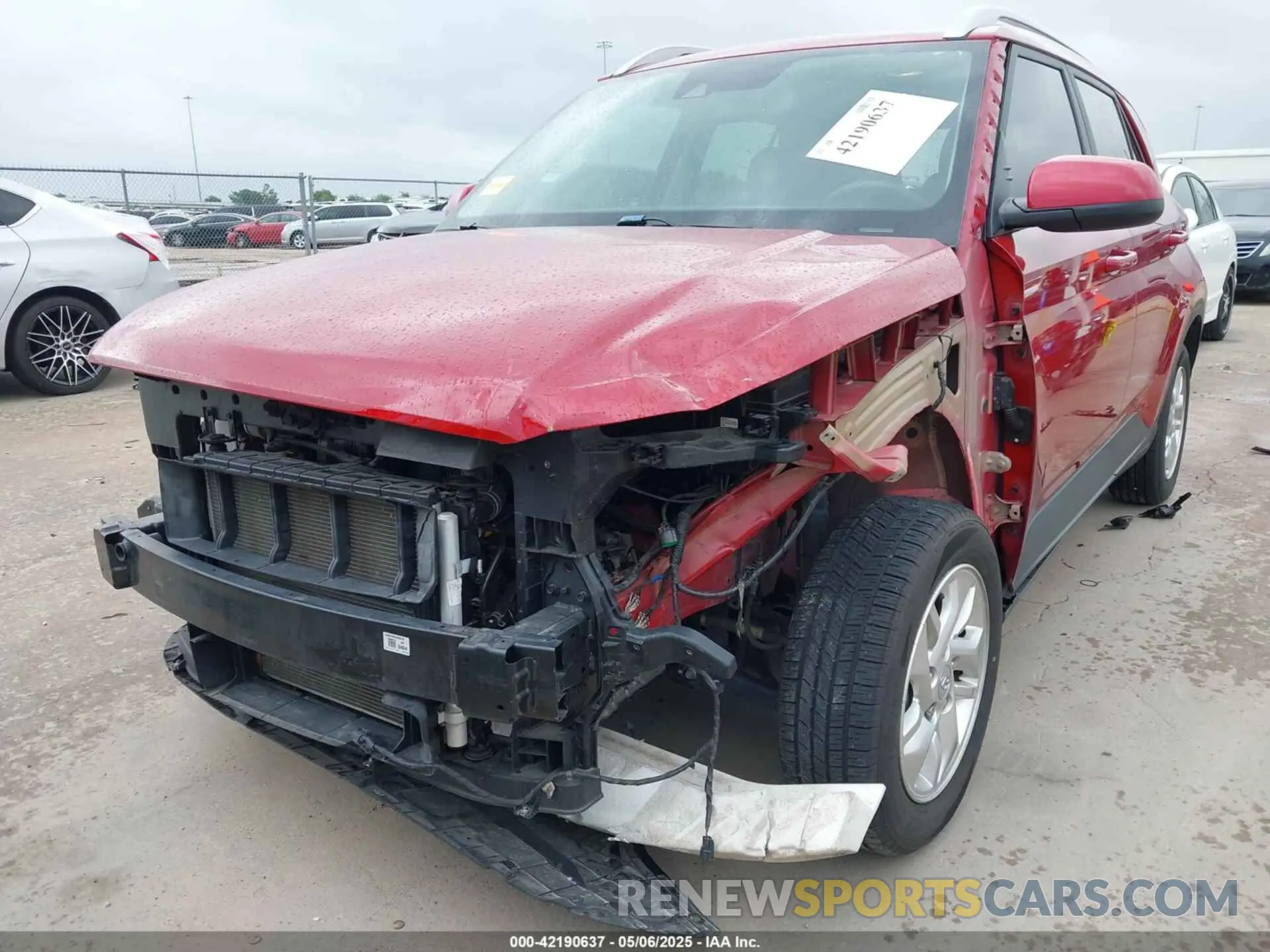 6 Photograph of a damaged car KMHRC8A39LU018916 HYUNDAI VENUE 2020