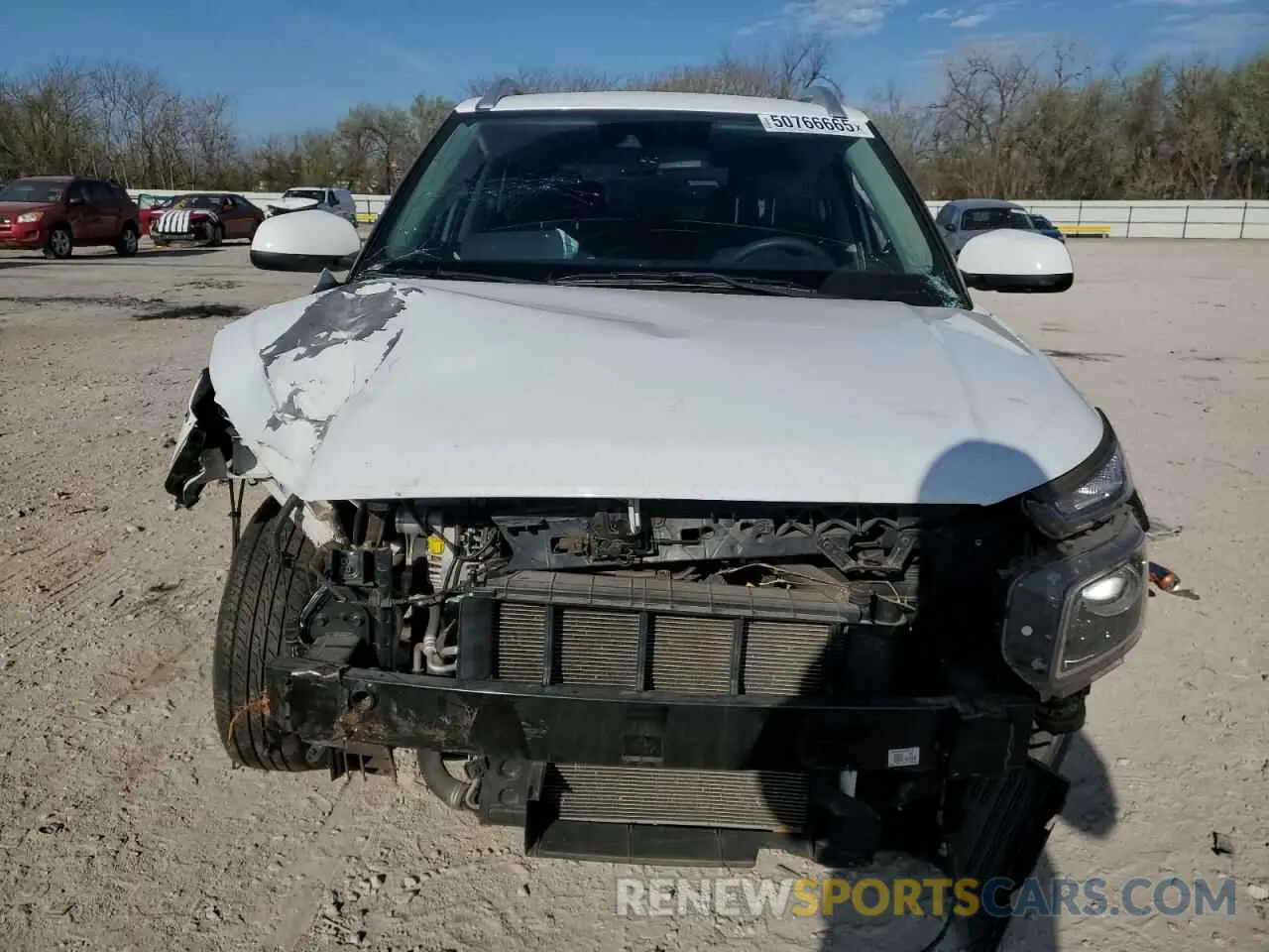 5 Photograph of a damaged car KMHRC8A3XLU017418 HYUNDAI VENUE 2020