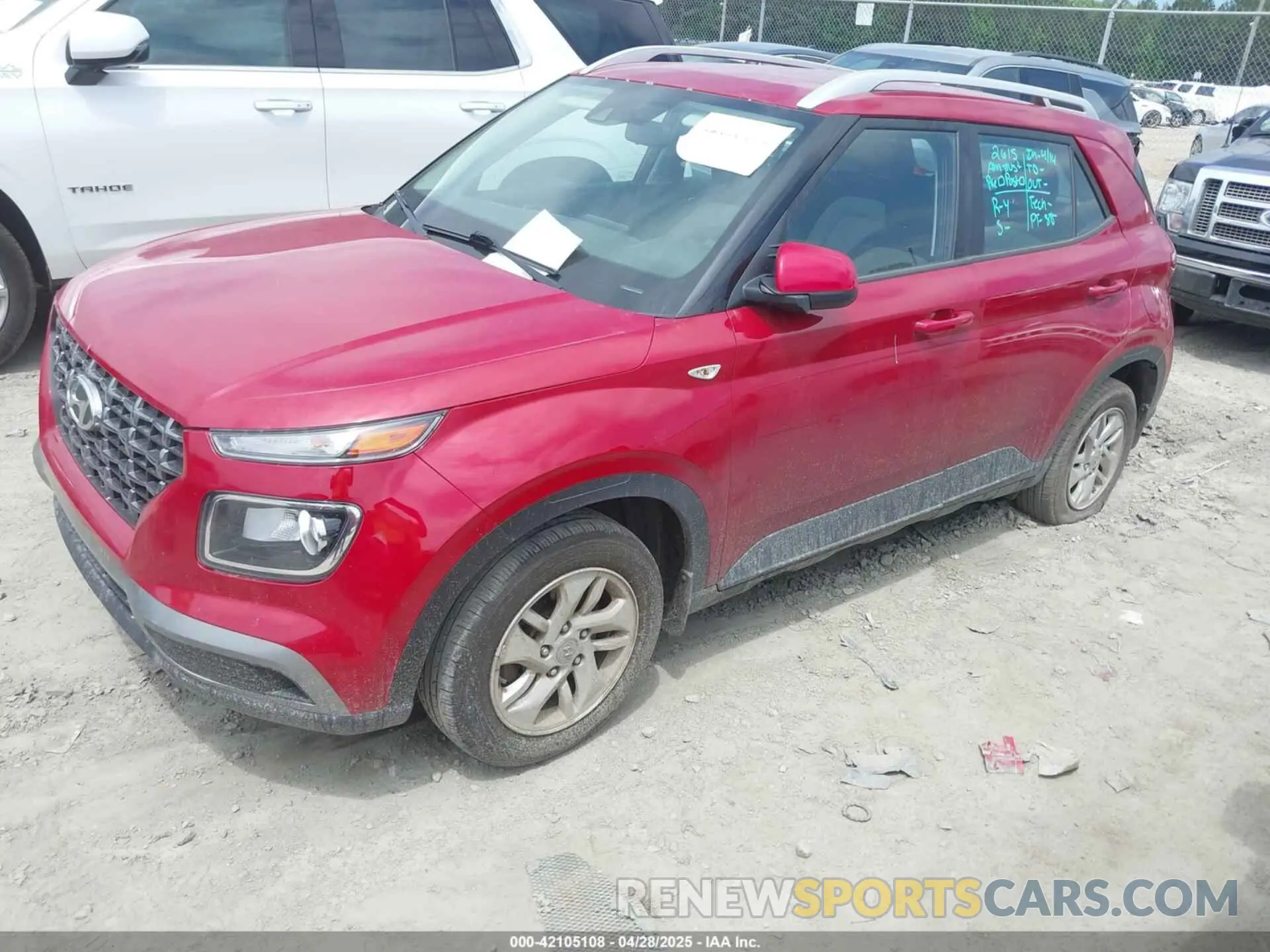2 Photograph of a damaged car KMHRC8A3XLU038298 HYUNDAI VENUE 2020