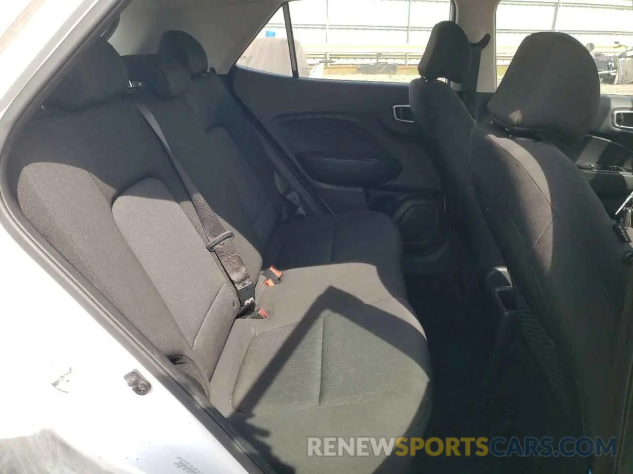 11 Photograph of a damaged car KMHRB8A30MU067197 HYUNDAI VENUE 2021