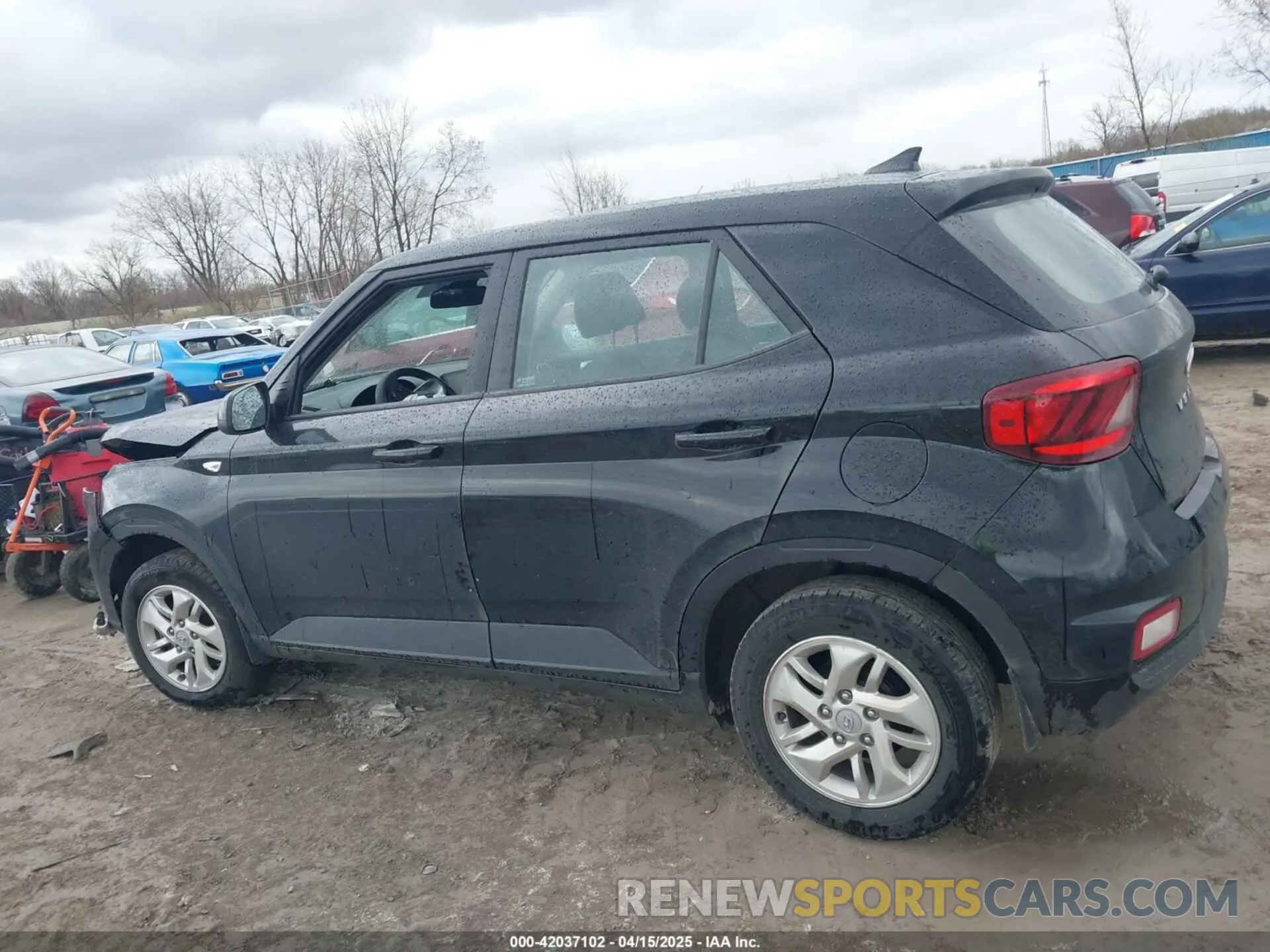 14 Photograph of a damaged car KMHRB8A30MU089295 HYUNDAI VENUE 2021