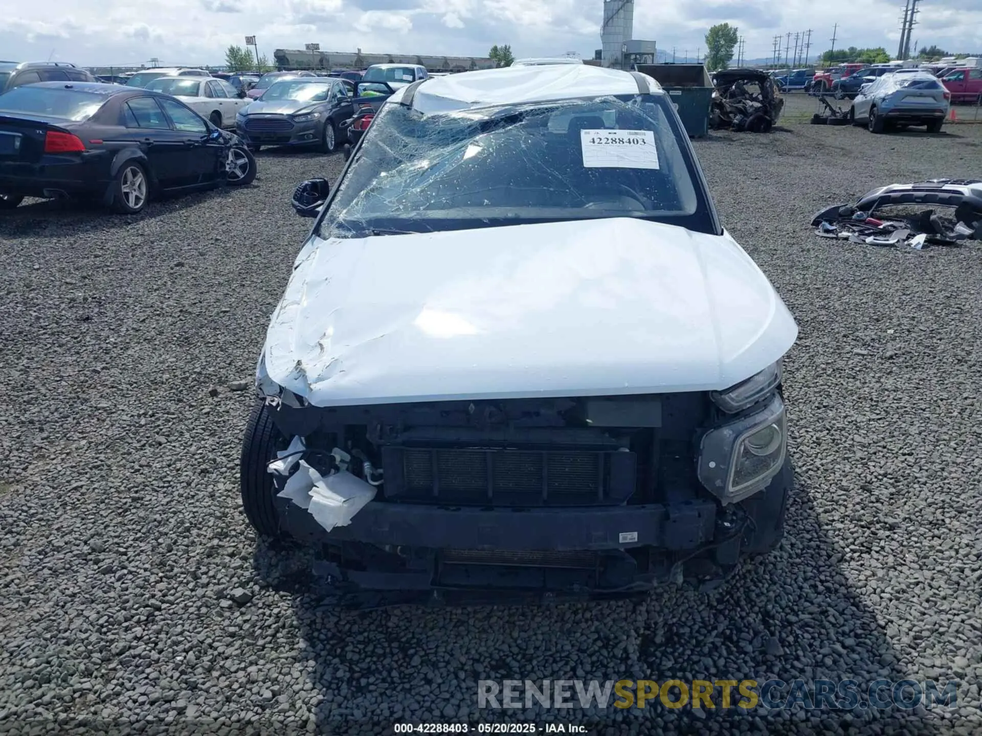 6 Photograph of a damaged car KMHRB8A31MU103284 HYUNDAI VENUE 2021