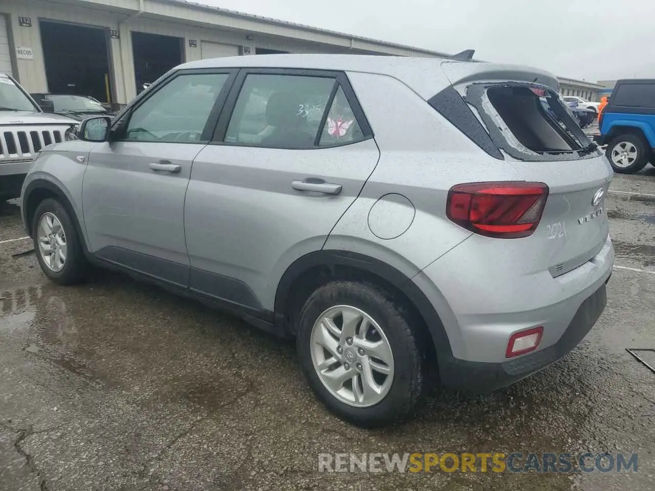2 Photograph of a damaged car KMHRB8A32MU065824 HYUNDAI VENUE 2021