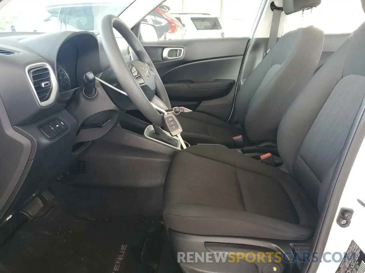 7 Photograph of a damaged car KMHRB8A32MU114729 HYUNDAI VENUE 2021