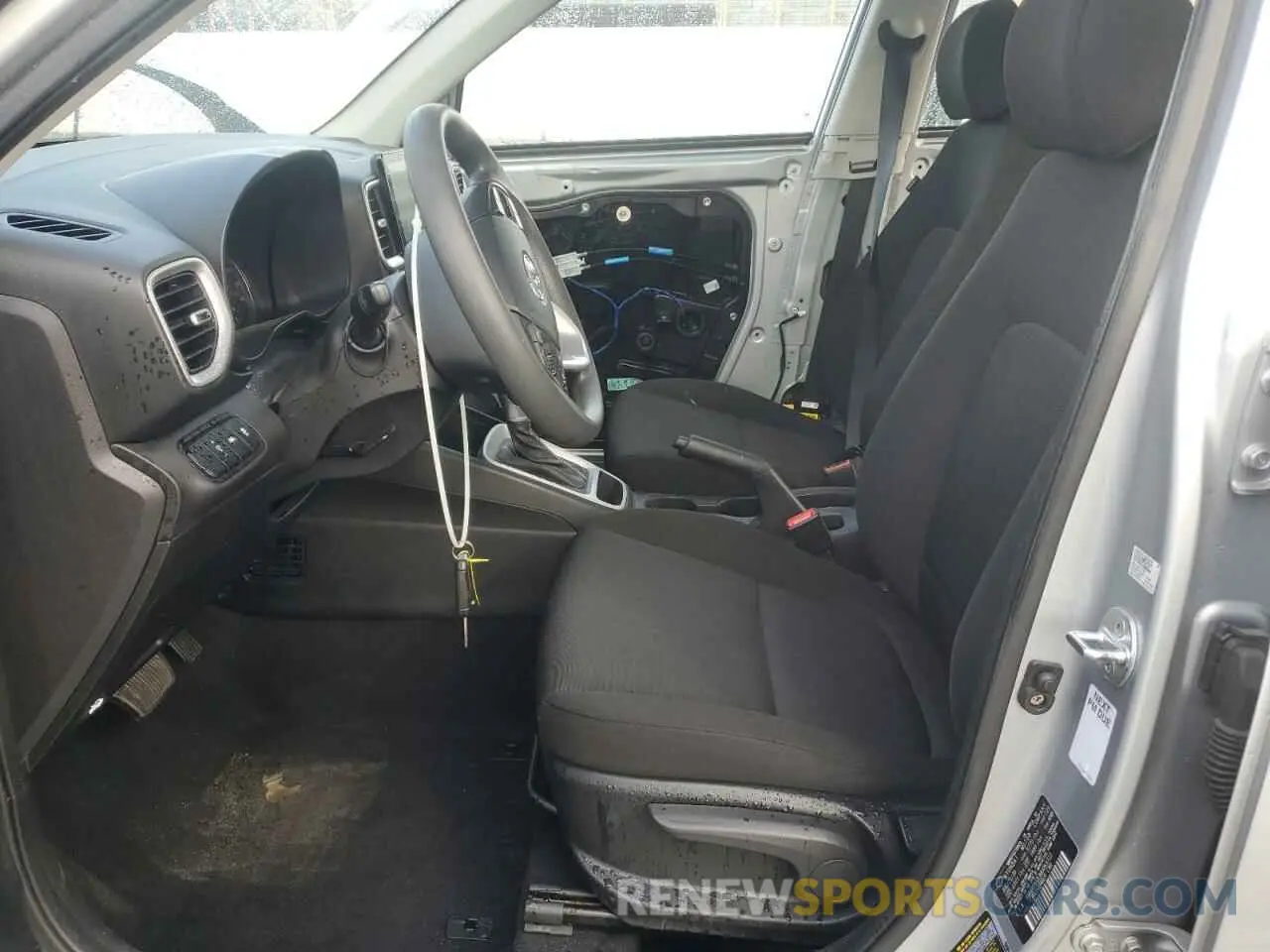 7 Photograph of a damaged car KMHRB8A33MU069722 HYUNDAI VENUE 2021