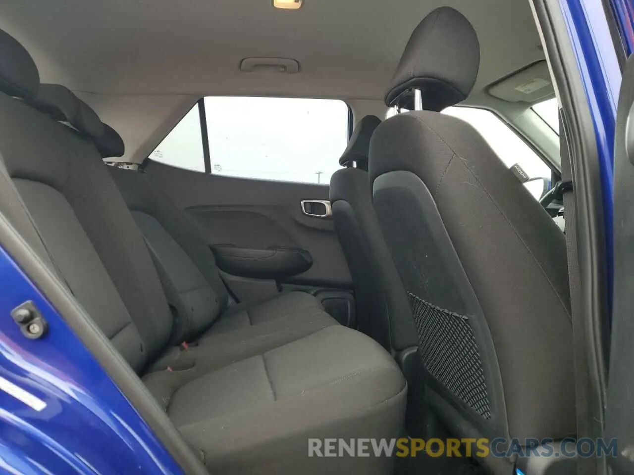 11 Photograph of a damaged car KMHRB8A33MU089565 HYUNDAI VENUE 2021