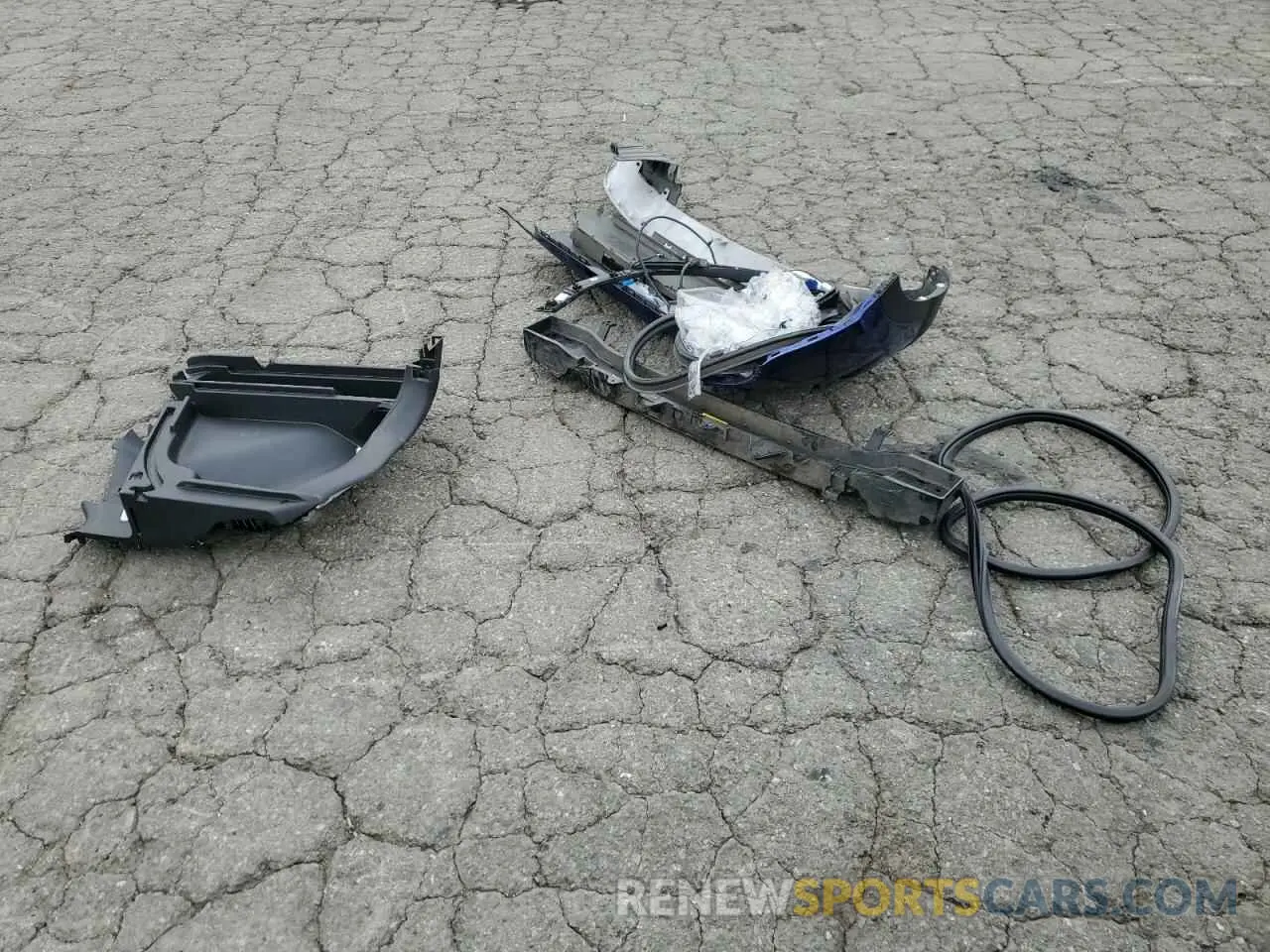 13 Photograph of a damaged car KMHRB8A33MU089565 HYUNDAI VENUE 2021