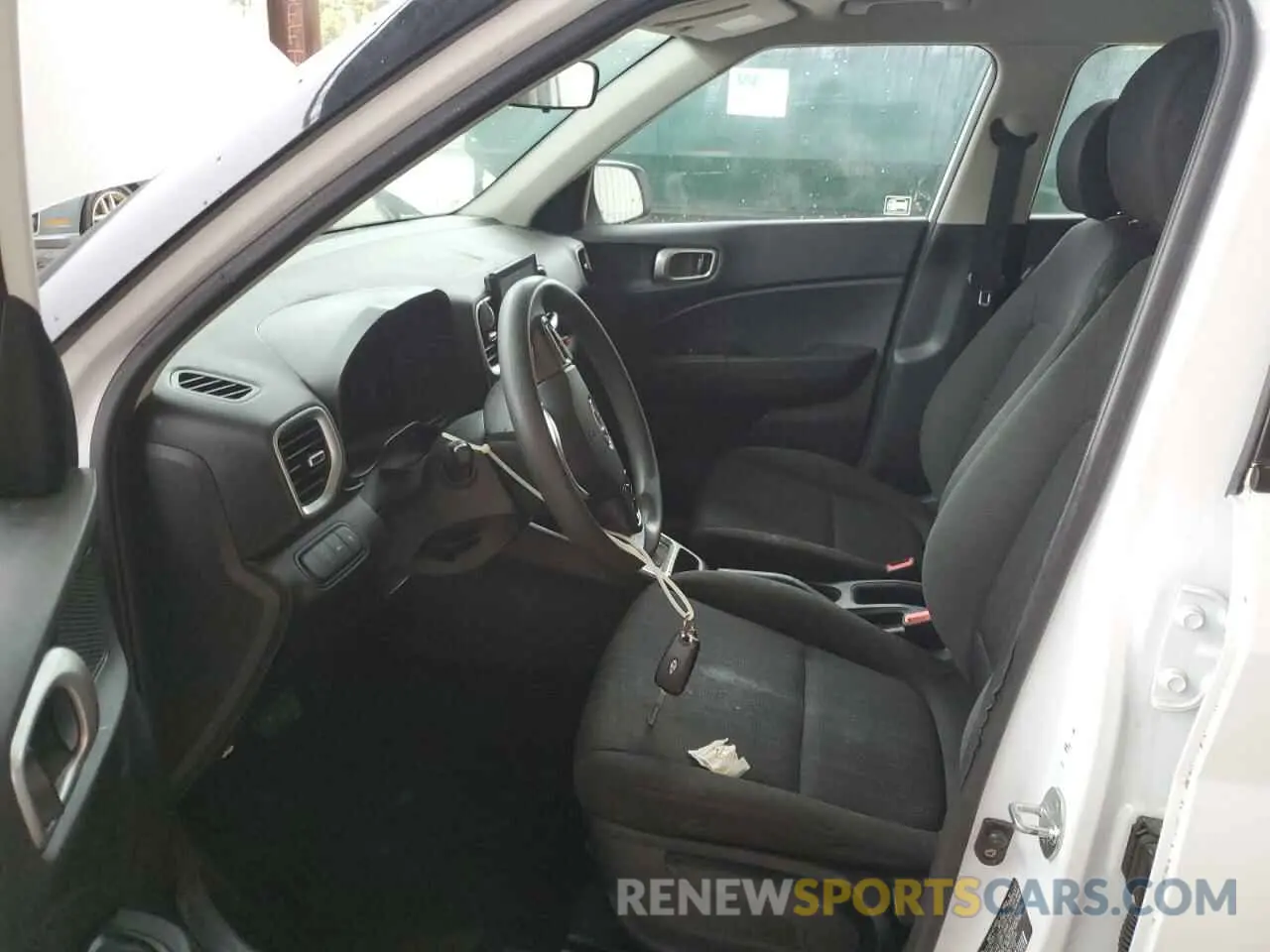 7 Photograph of a damaged car KMHRB8A33MU103366 HYUNDAI VENUE 2021