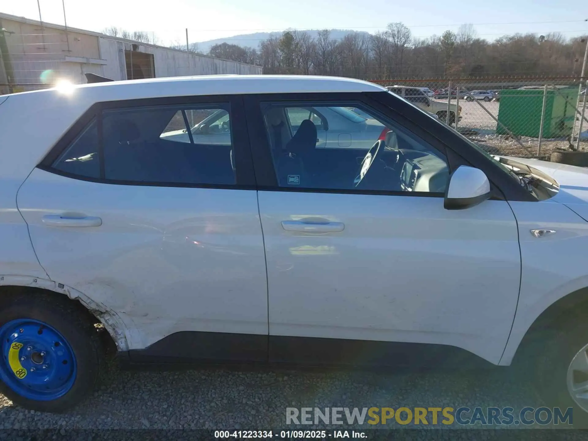 13 Photograph of a damaged car KMHRB8A34MU072256 HYUNDAI VENUE 2021