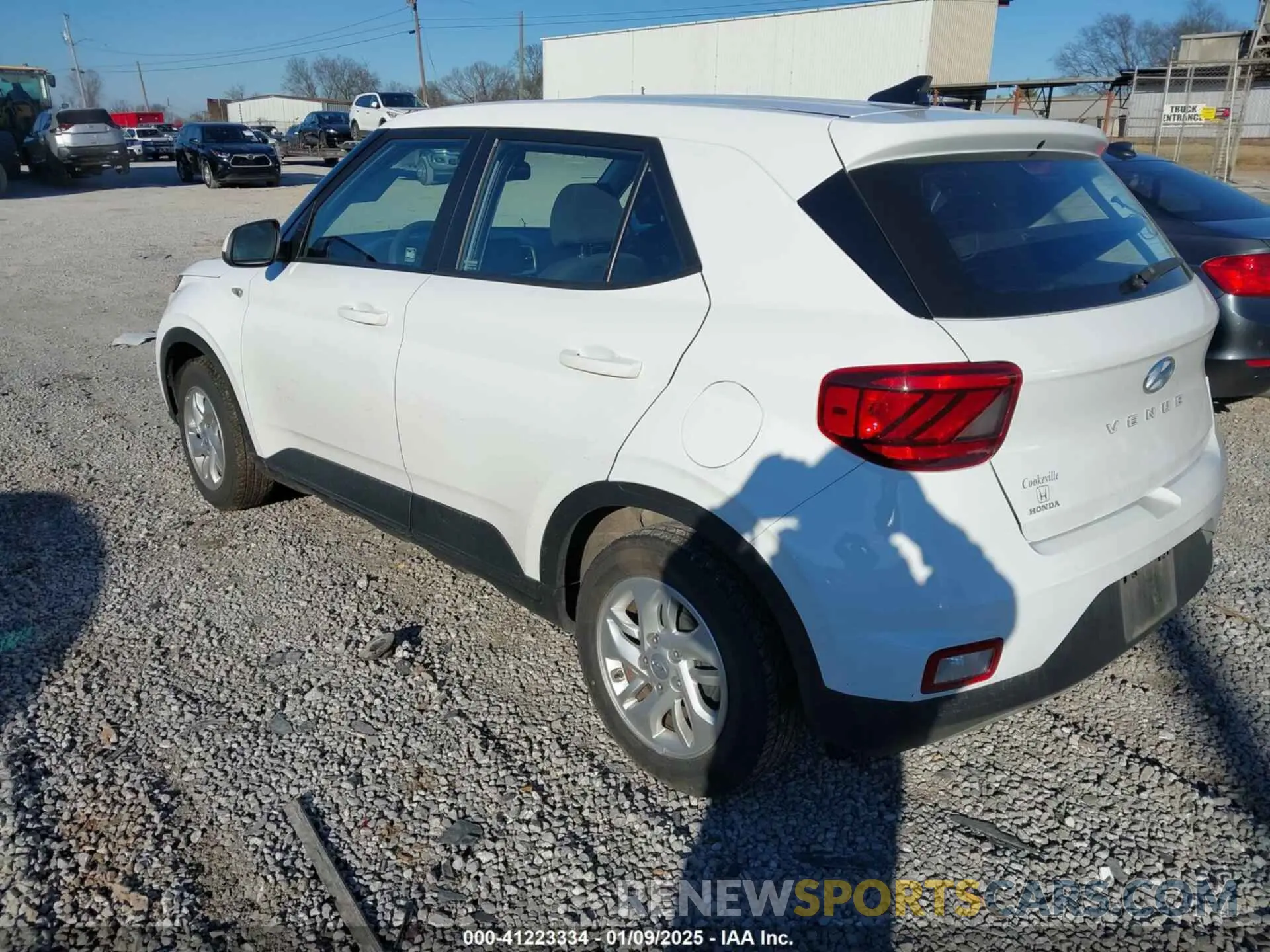 3 Photograph of a damaged car KMHRB8A34MU072256 HYUNDAI VENUE 2021