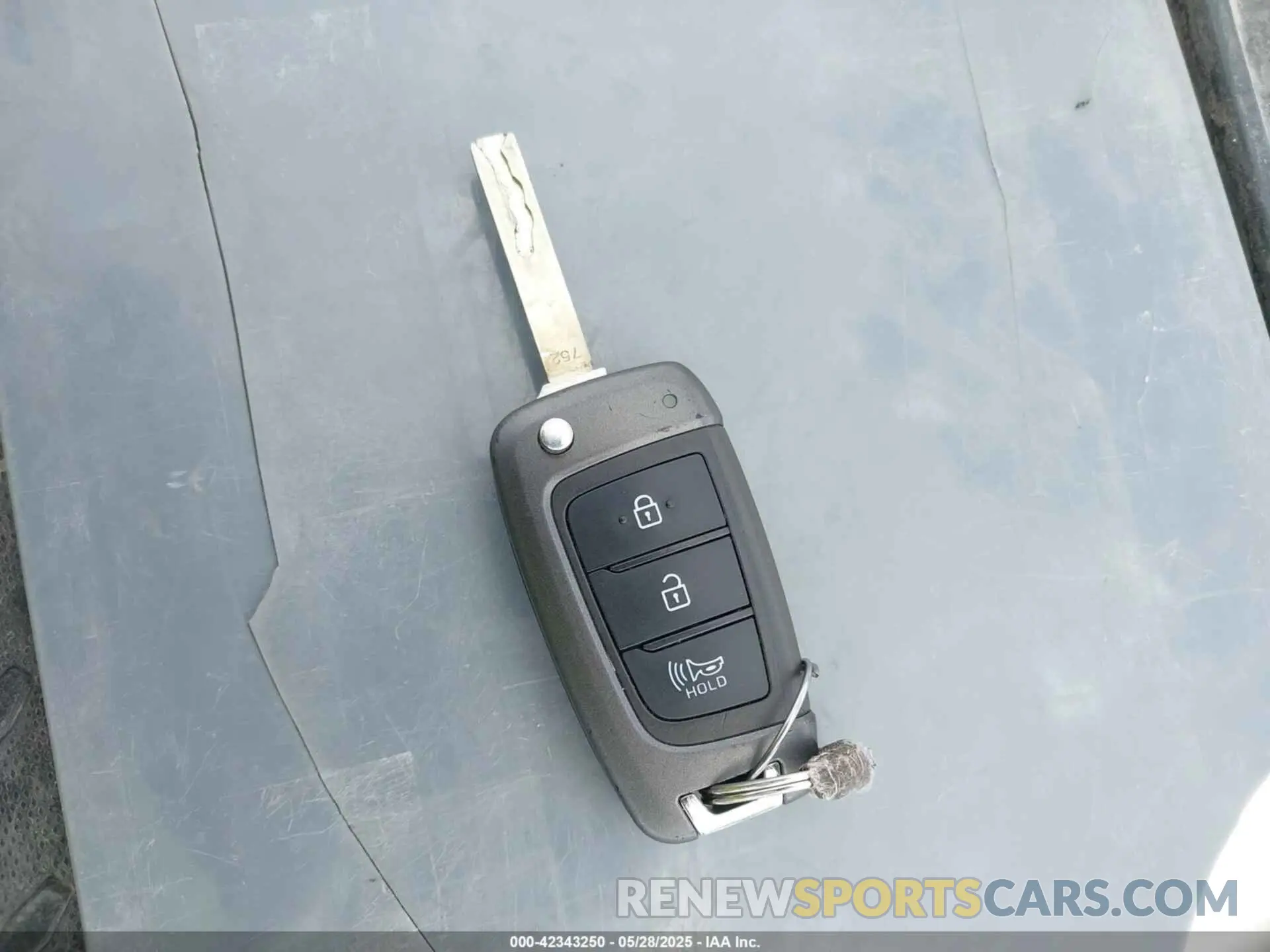 11 Photograph of a damaged car KMHRB8A35MU072489 HYUNDAI VENUE 2021