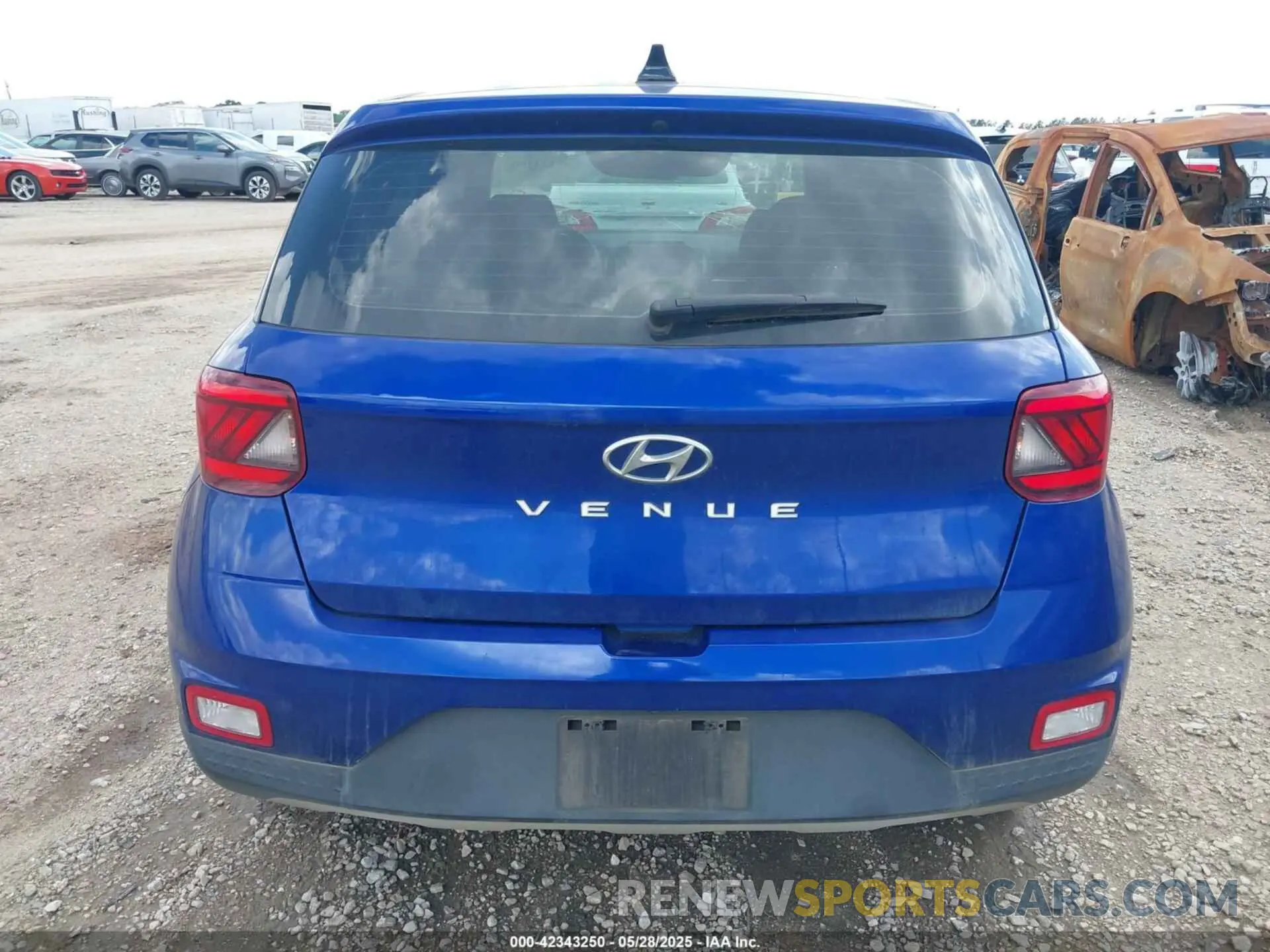 16 Photograph of a damaged car KMHRB8A35MU072489 HYUNDAI VENUE 2021