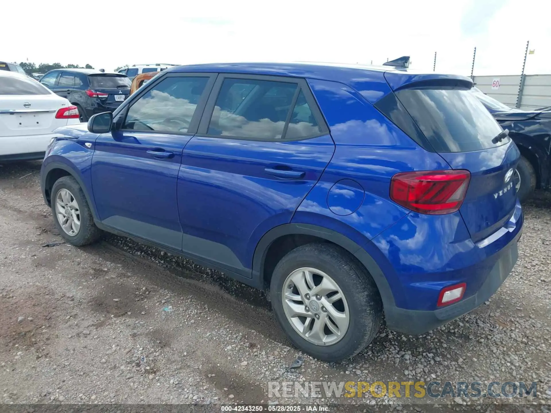 3 Photograph of a damaged car KMHRB8A35MU072489 HYUNDAI VENUE 2021