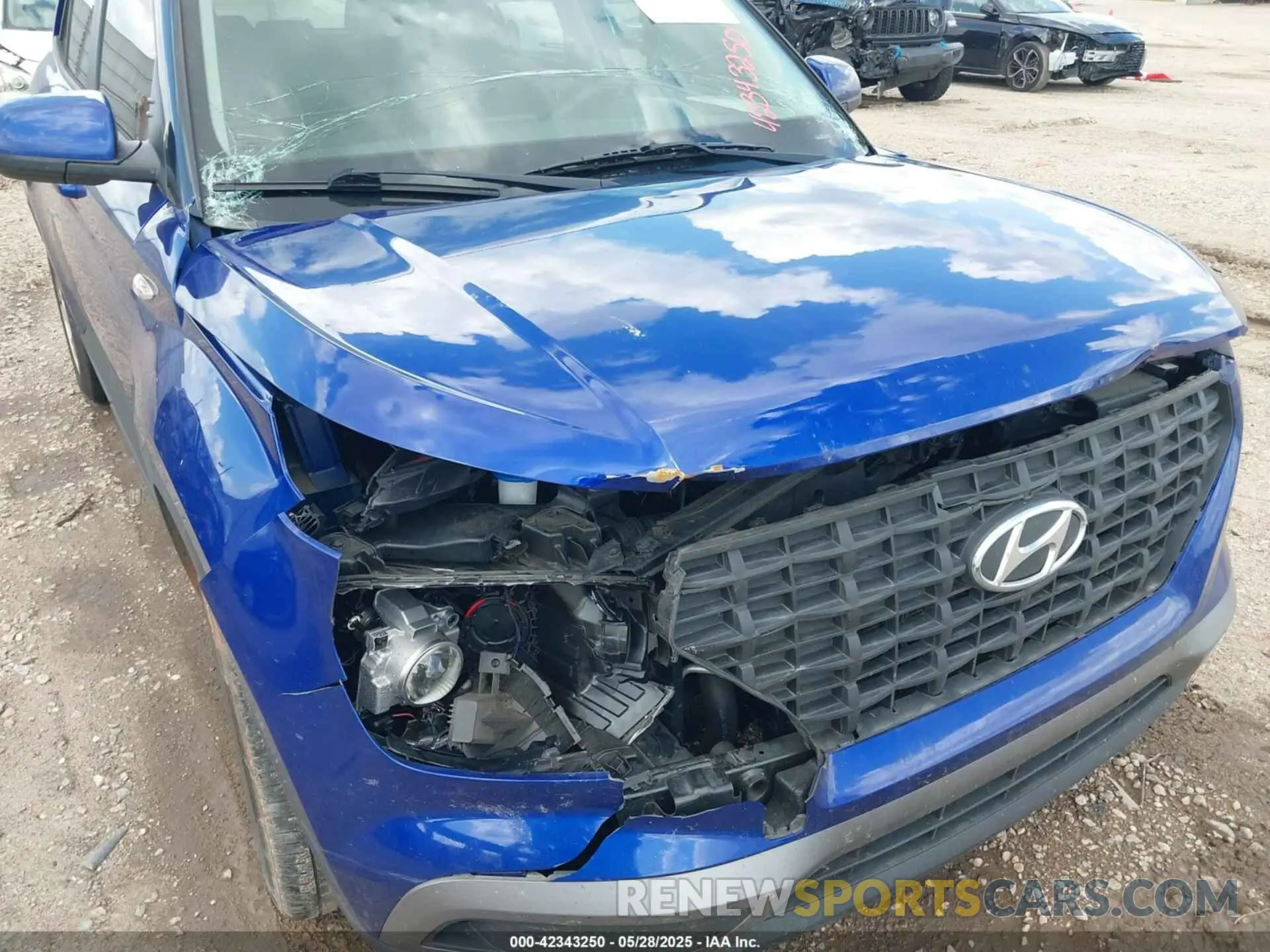 6 Photograph of a damaged car KMHRB8A35MU072489 HYUNDAI VENUE 2021