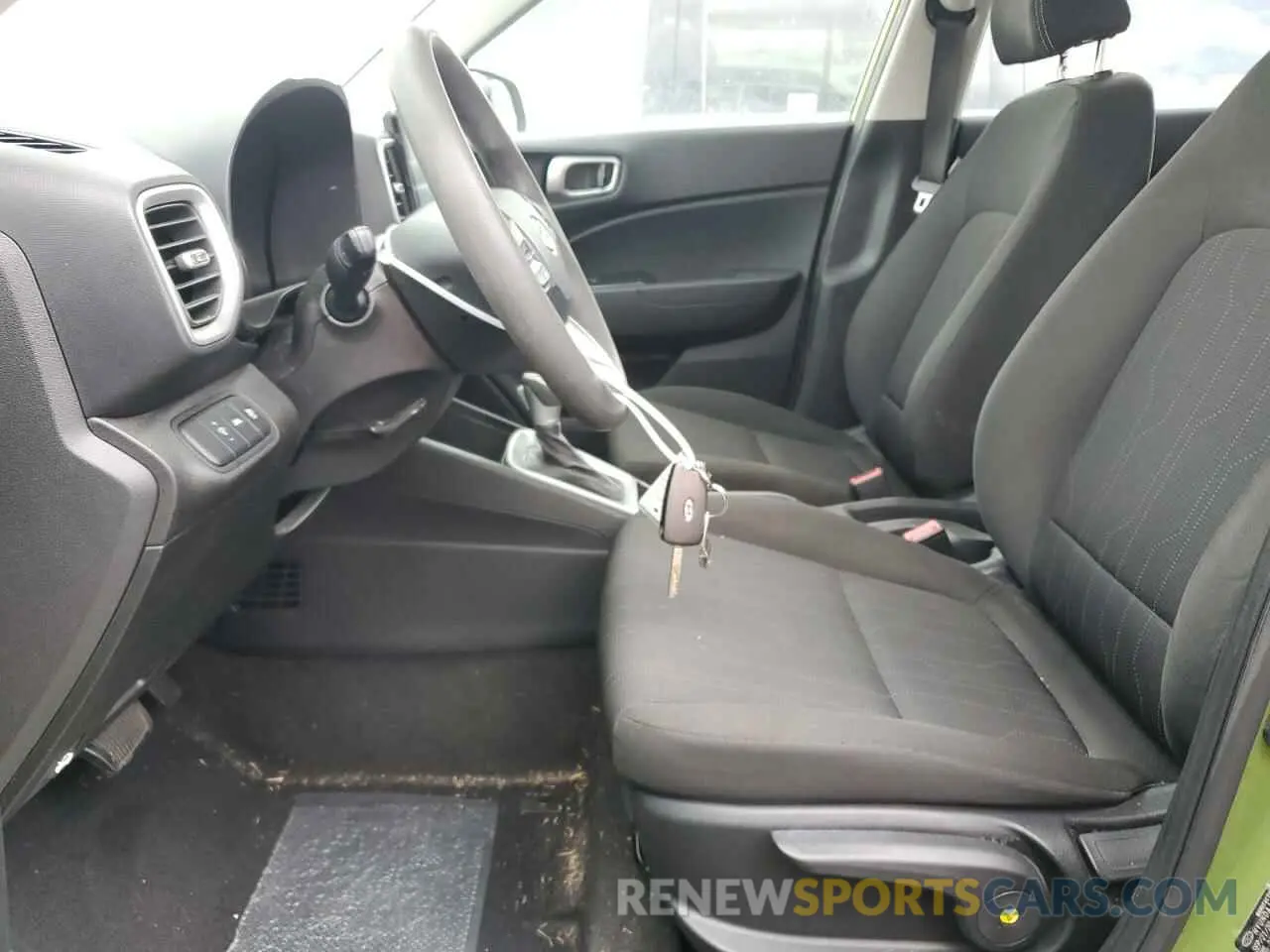 7 Photograph of a damaged car KMHRB8A35MU076140 HYUNDAI VENUE 2021