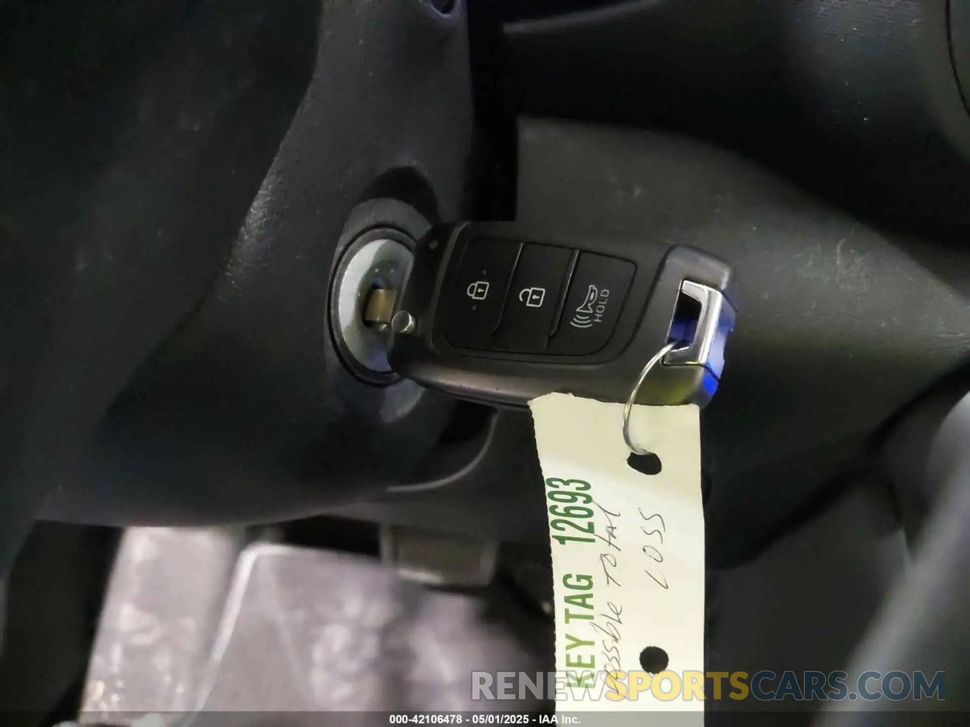 11 Photograph of a damaged car KMHRB8A35MU099403 HYUNDAI VENUE 2021