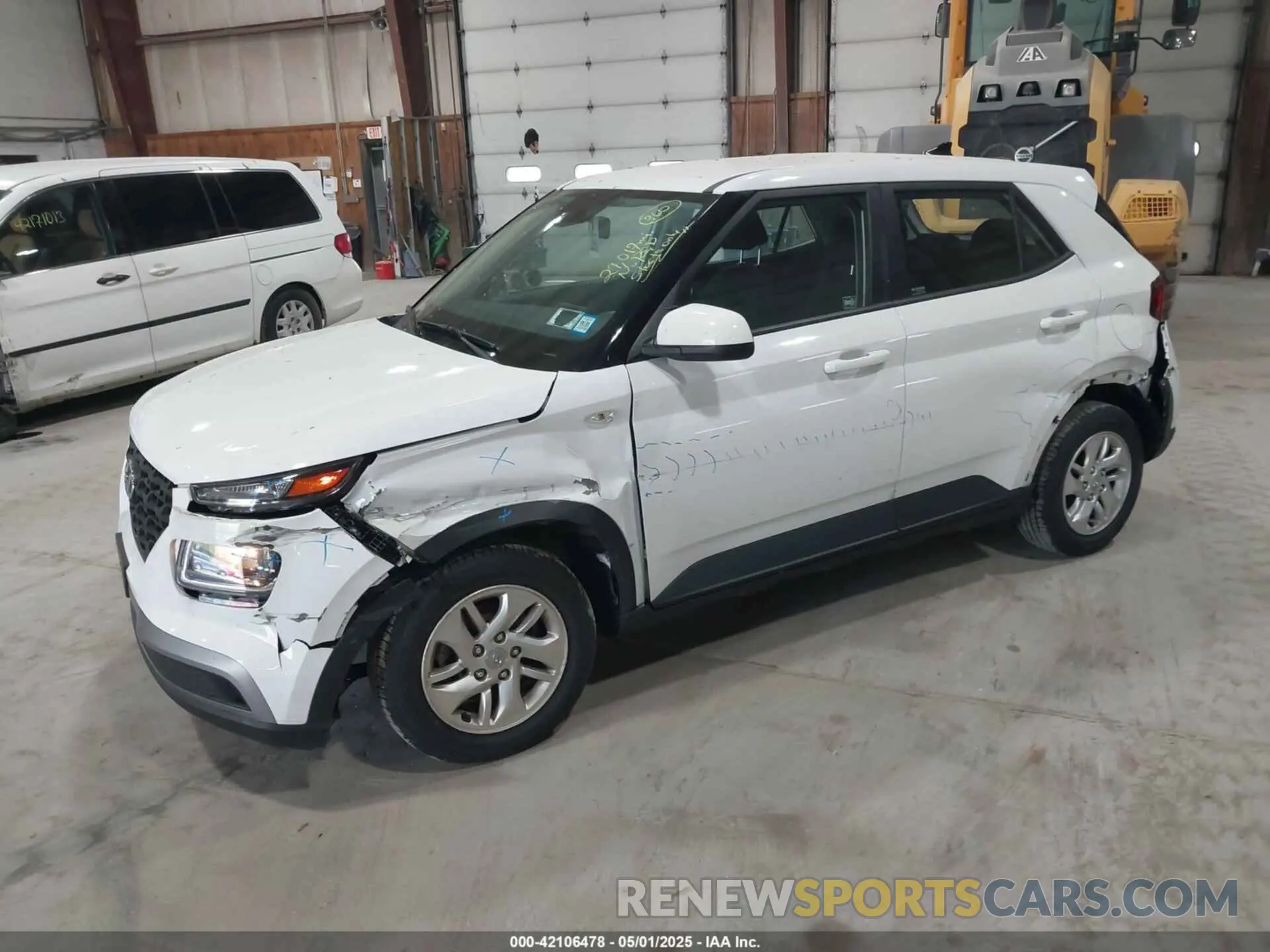 2 Photograph of a damaged car KMHRB8A35MU099403 HYUNDAI VENUE 2021