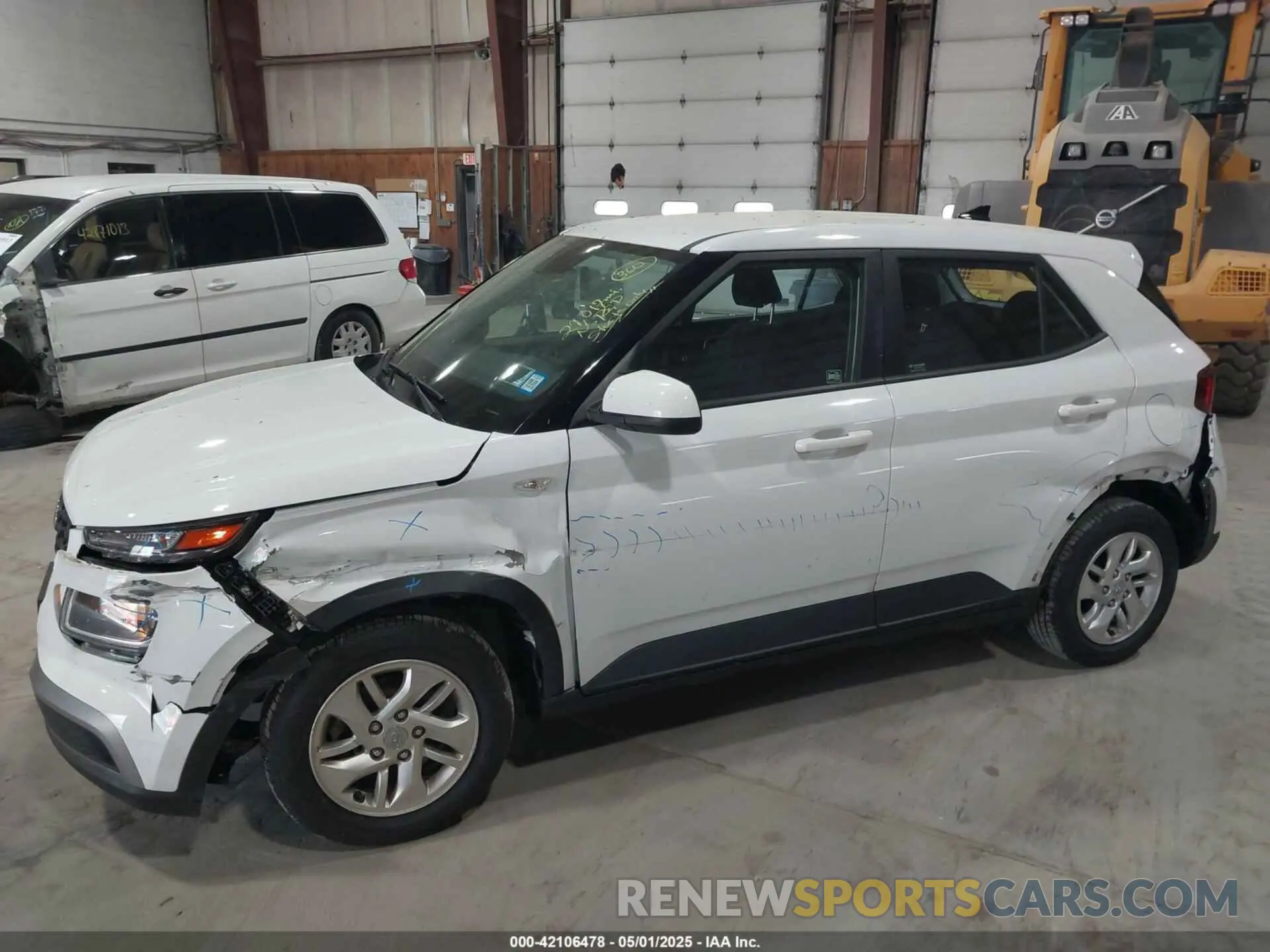 6 Photograph of a damaged car KMHRB8A35MU099403 HYUNDAI VENUE 2021