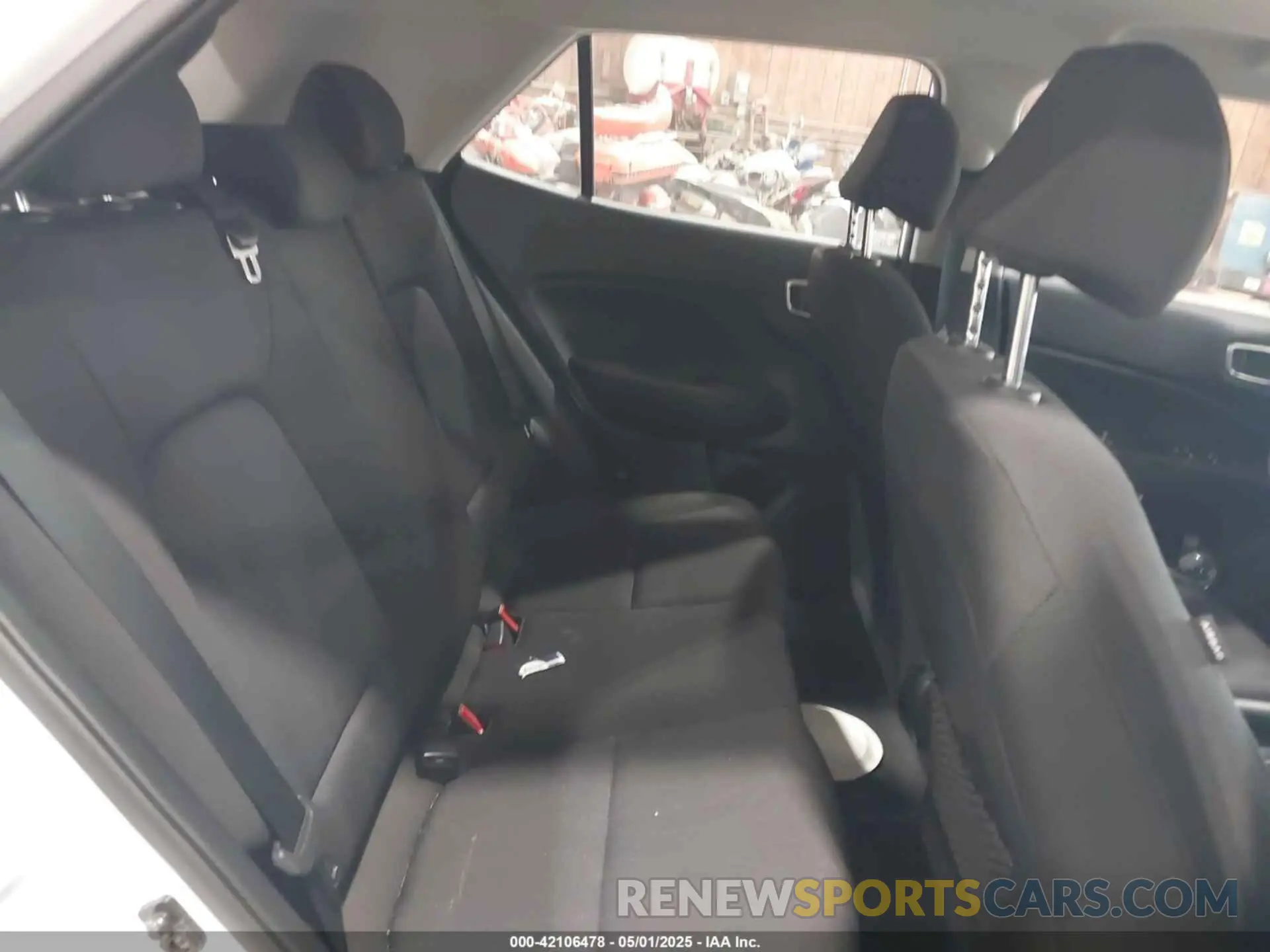 8 Photograph of a damaged car KMHRB8A35MU099403 HYUNDAI VENUE 2021