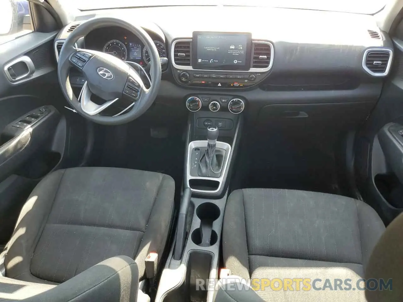 8 Photograph of a damaged car KMHRB8A36MU068242 HYUNDAI VENUE 2021
