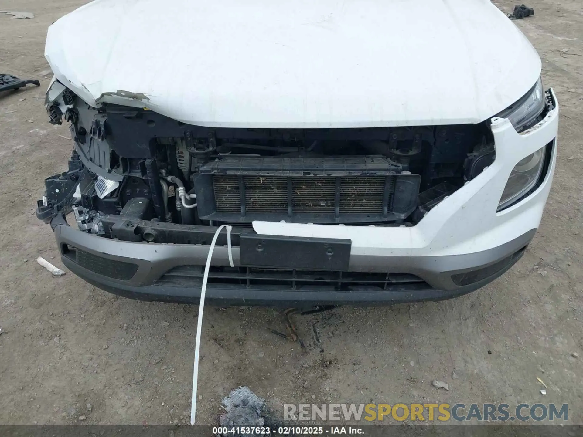 6 Photograph of a damaged car KMHRB8A36MU096171 HYUNDAI VENUE 2021