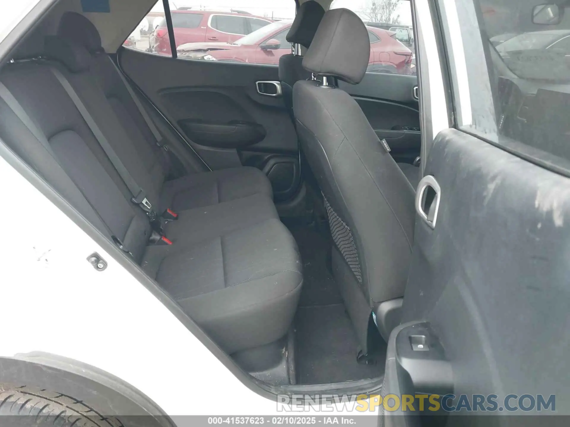 8 Photograph of a damaged car KMHRB8A36MU096171 HYUNDAI VENUE 2021